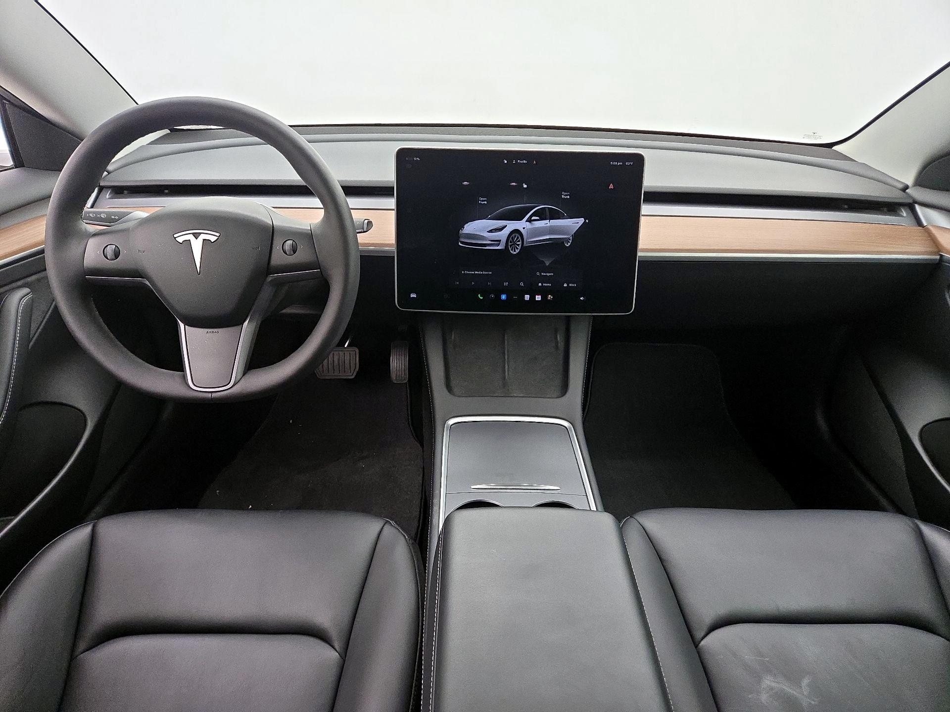 Thumbnail: 2022 Tesla Model 3 - 9