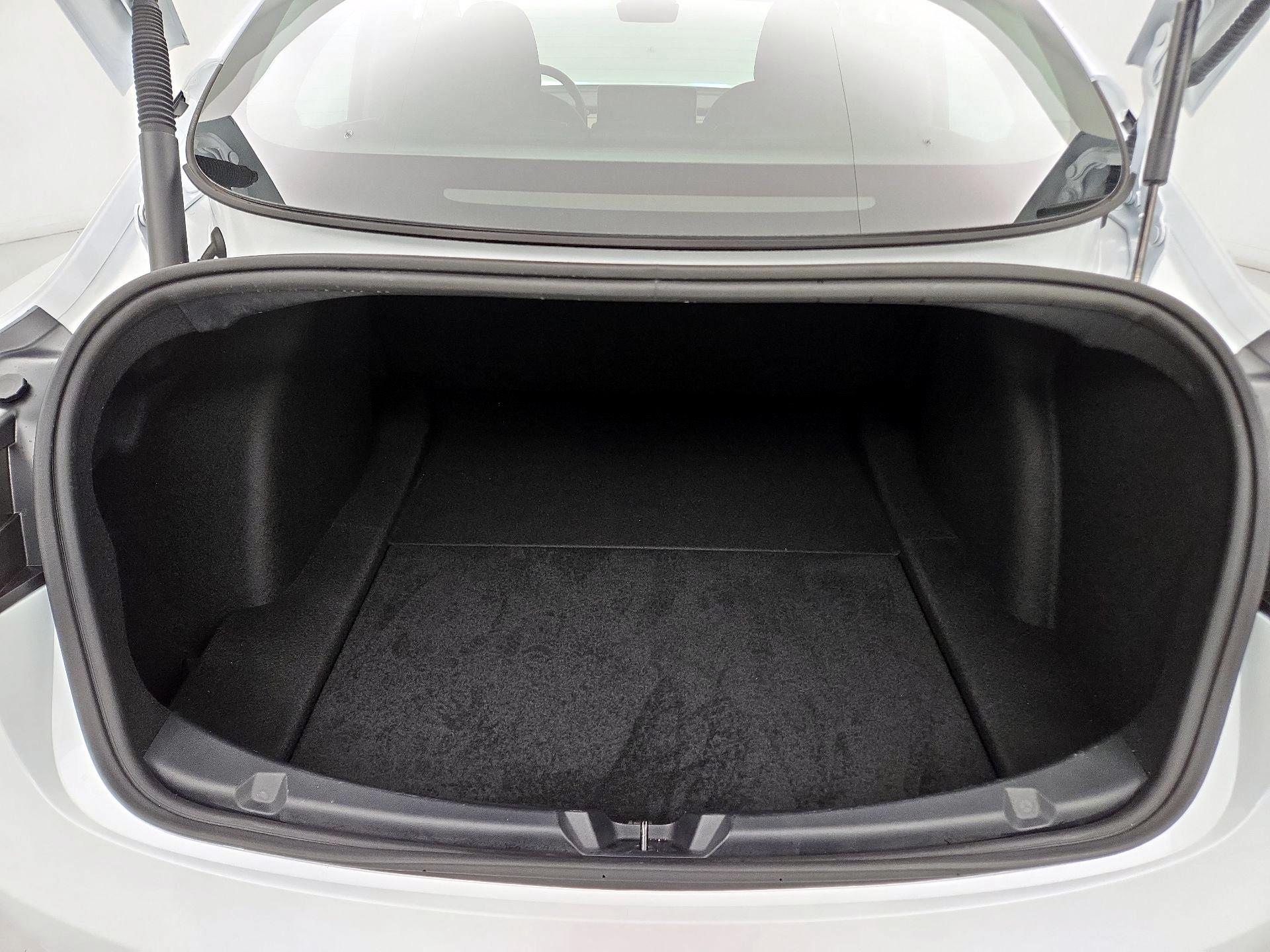 Thumbnail: 2022 Tesla Model 3 - 18