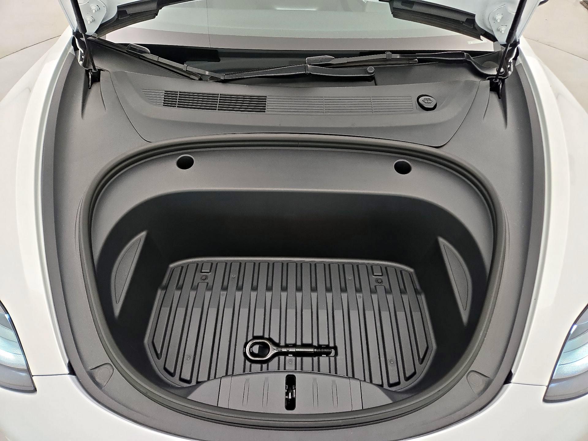 Thumbnail: 2022 Tesla Model 3 - 19