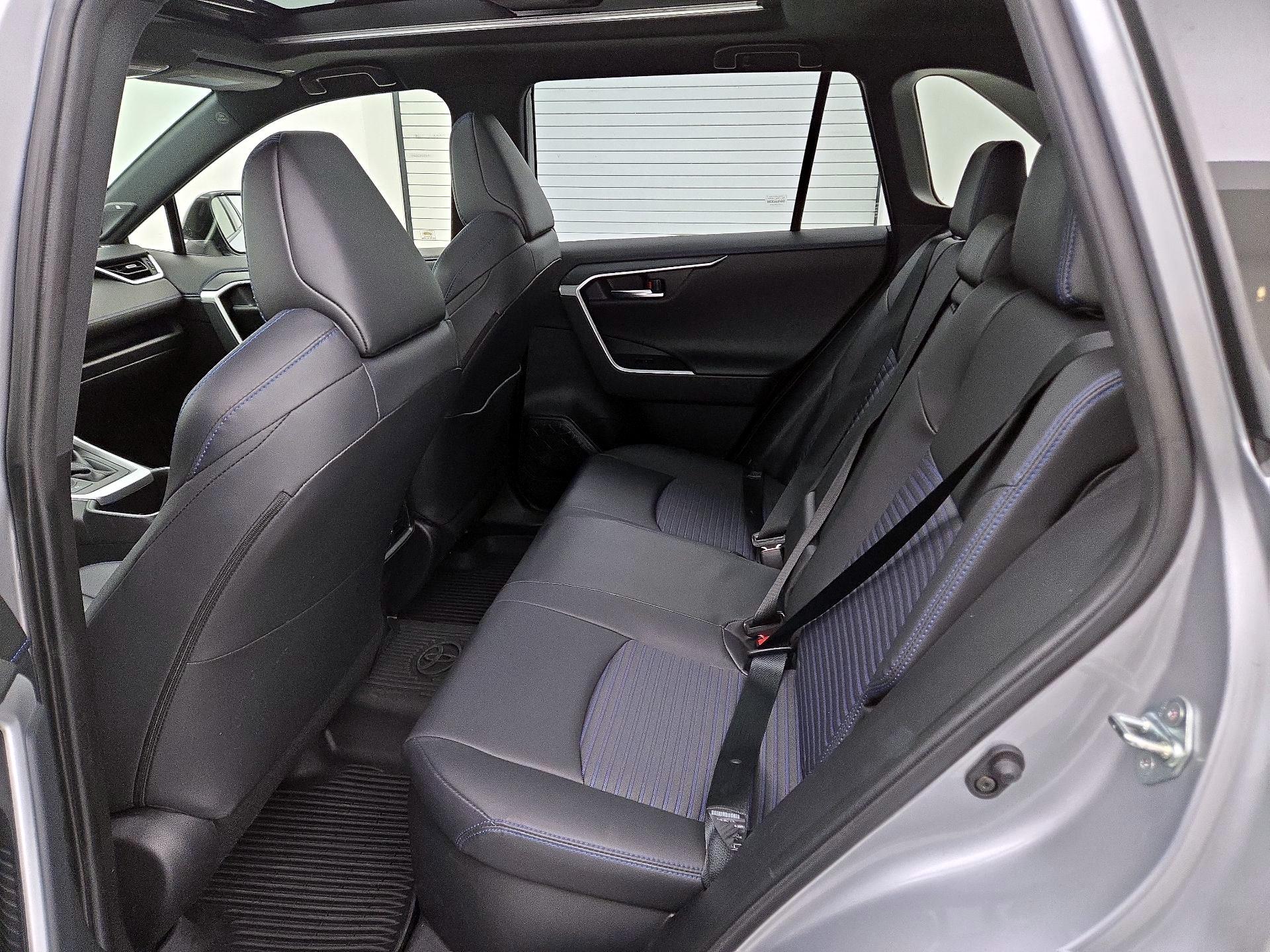 Thumbnail: 2024 Toyota RAV4 - 20