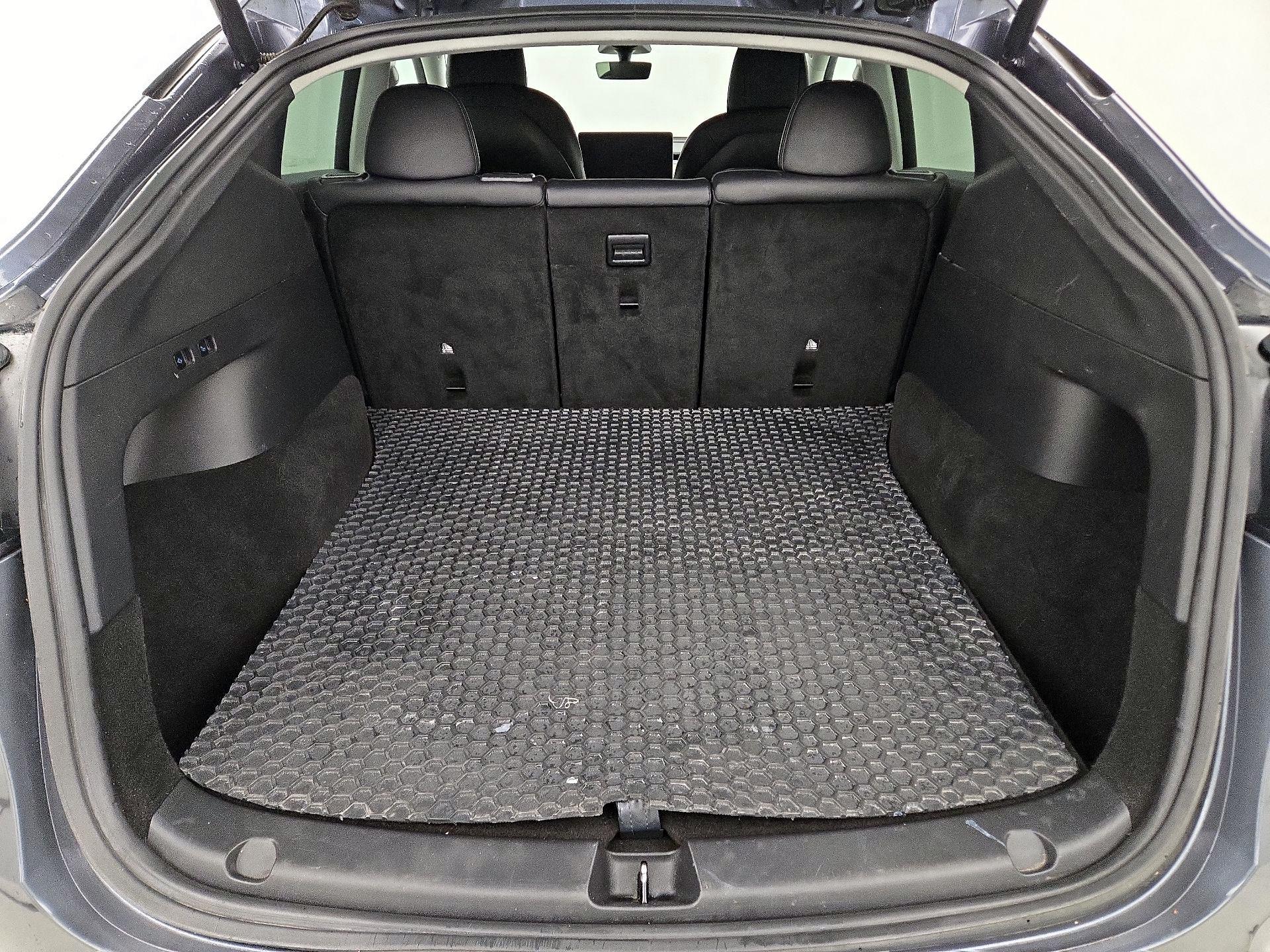 Thumbnail: 2022 Tesla Model Y - 19