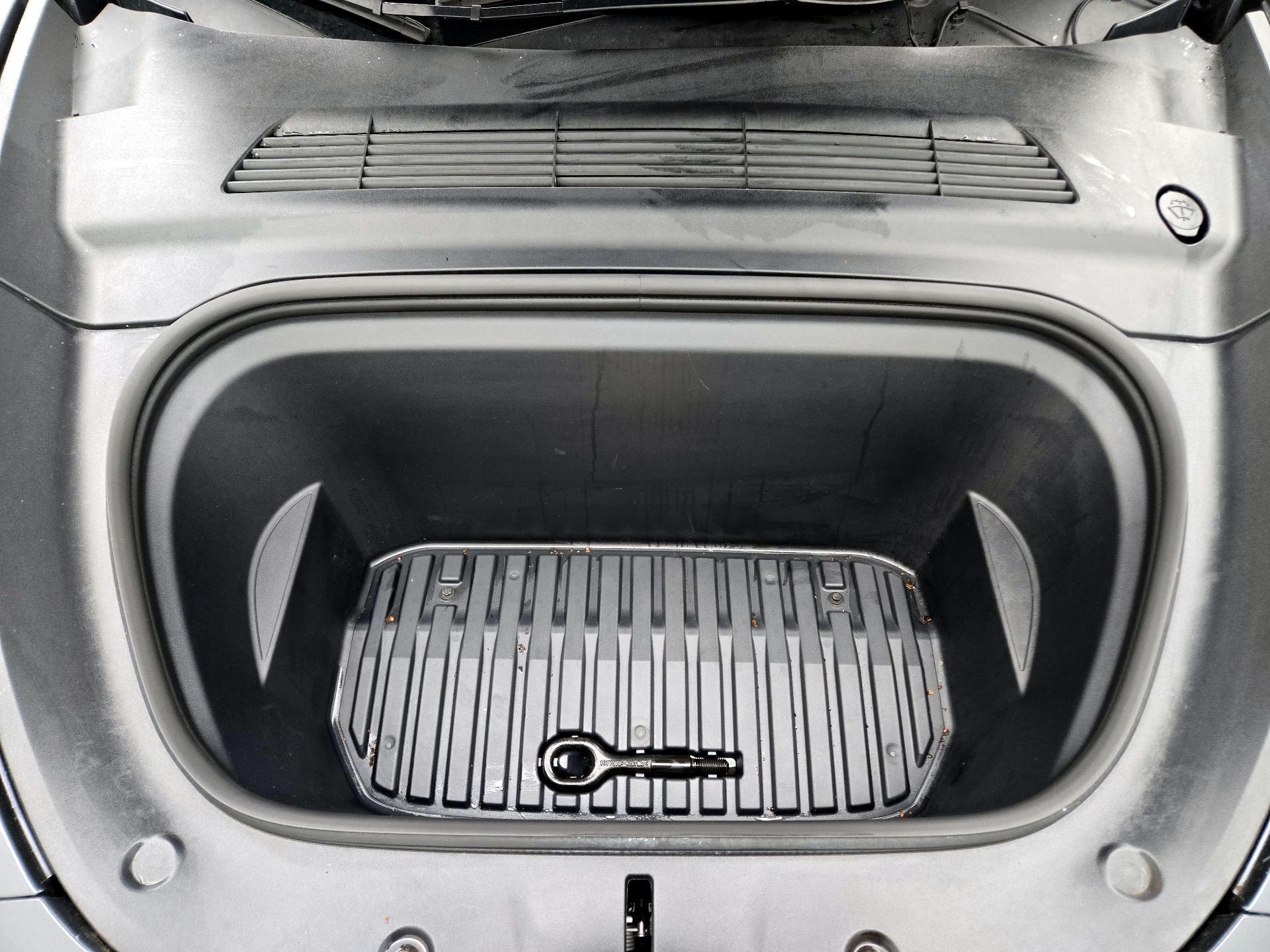 Thumbnail: 2022 Tesla Model Y - 20