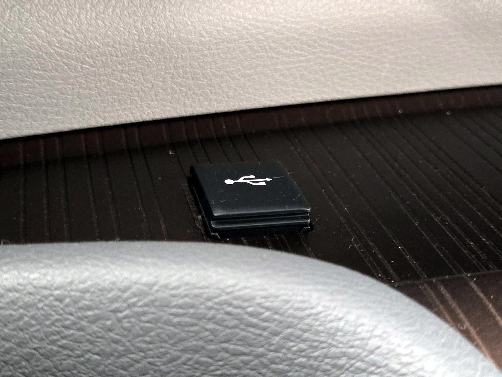 Thumbnail: 2022 Toyota Sienna - 18