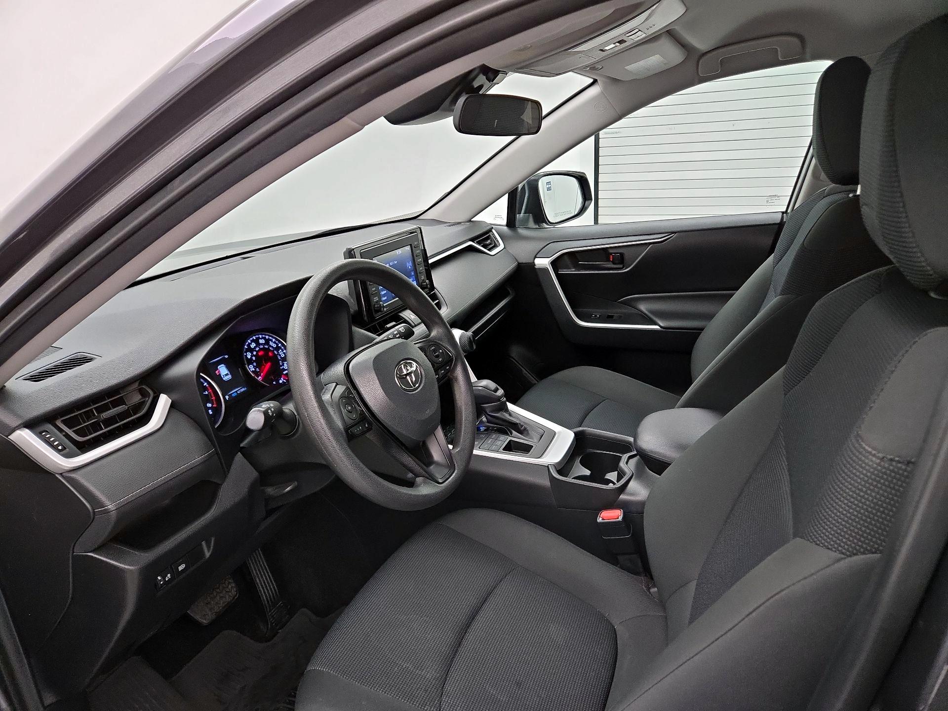 Thumbnail: 2021 Toyota RAV4 - 11