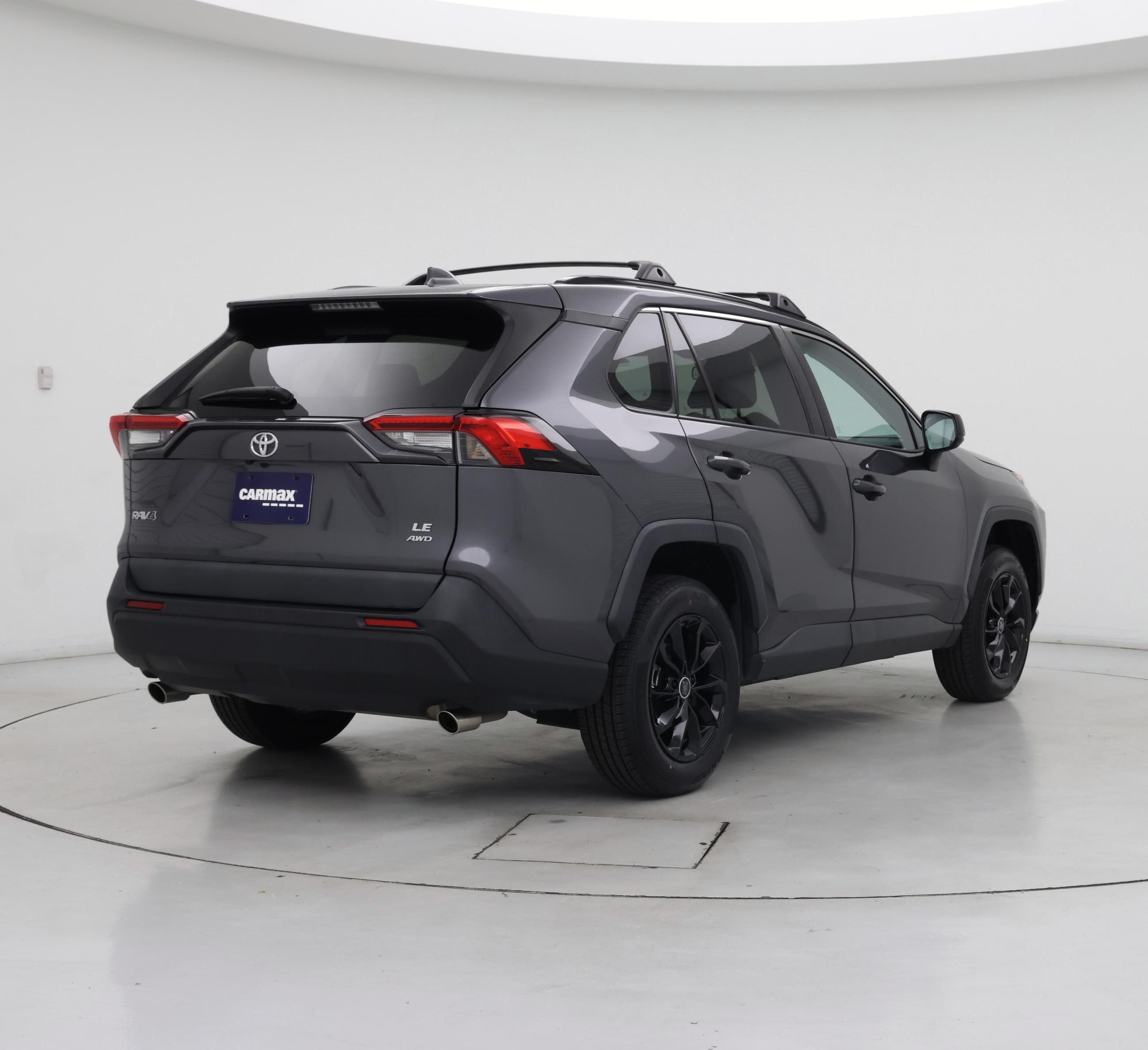 Thumbnail: 2021 Toyota RAV4 - 8