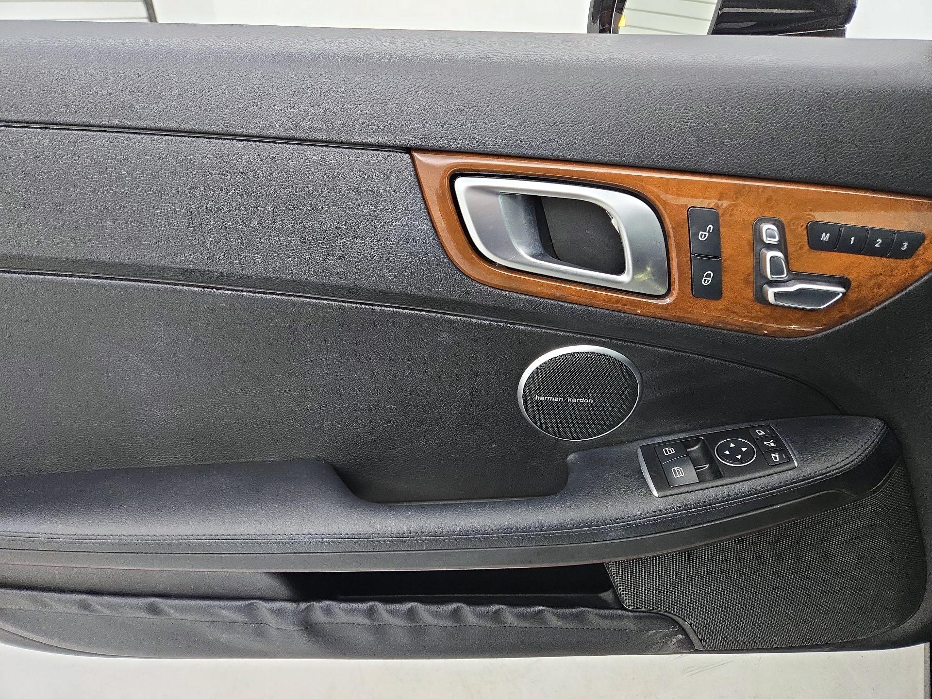 Thumbnail: 2017 Mercedes-Benz SLC - 12