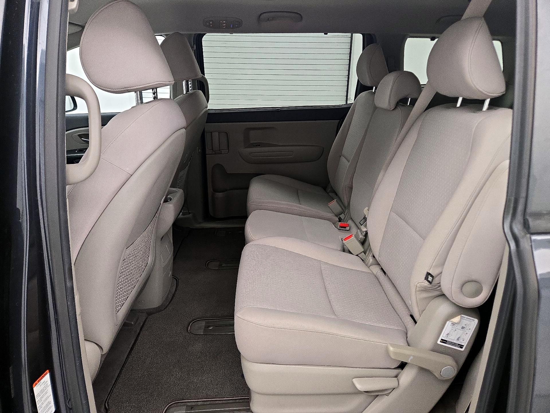 Thumbnail: 2016 Kia Sedona - 19