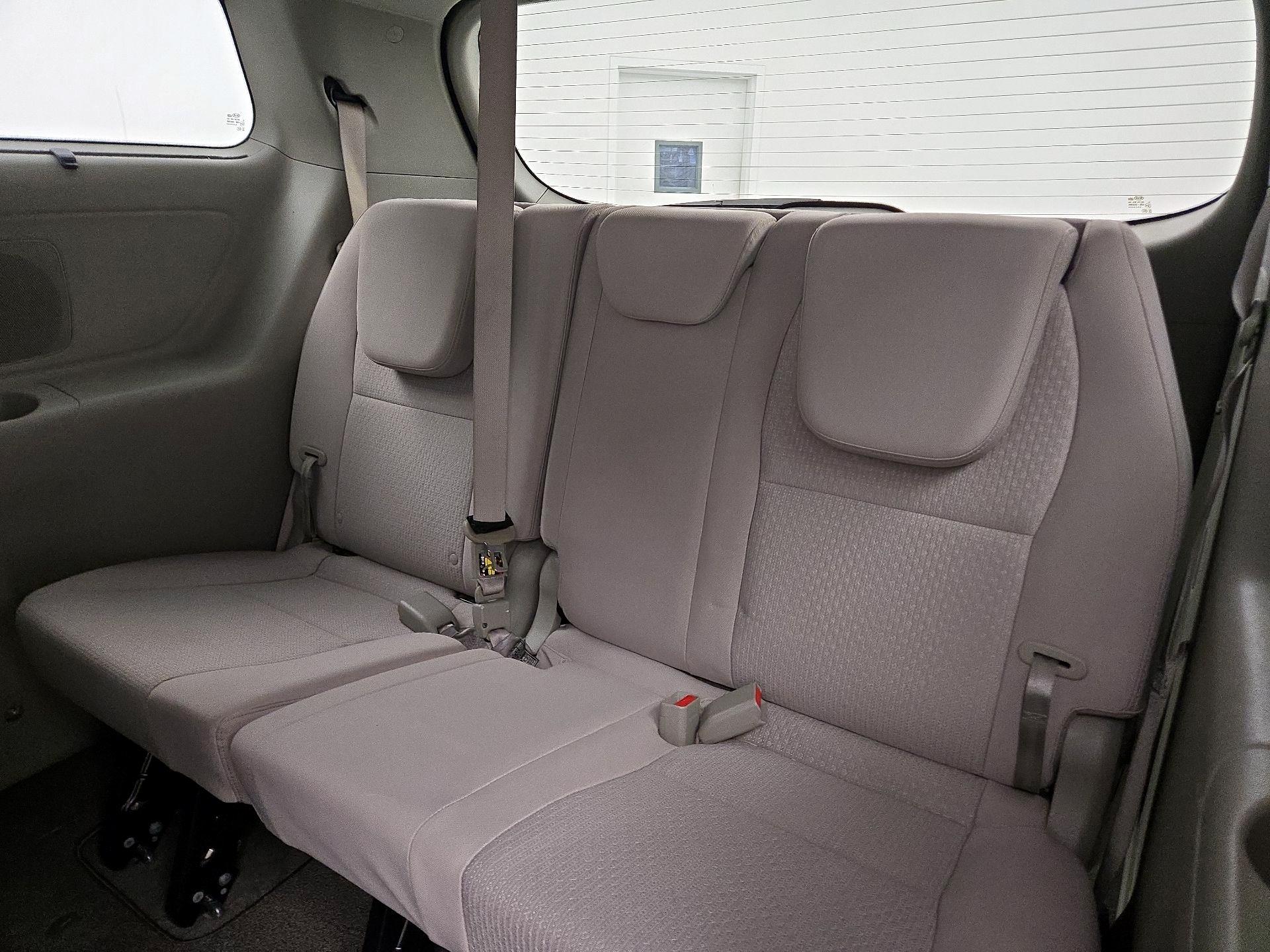 Thumbnail: 2016 Kia Sedona - 20