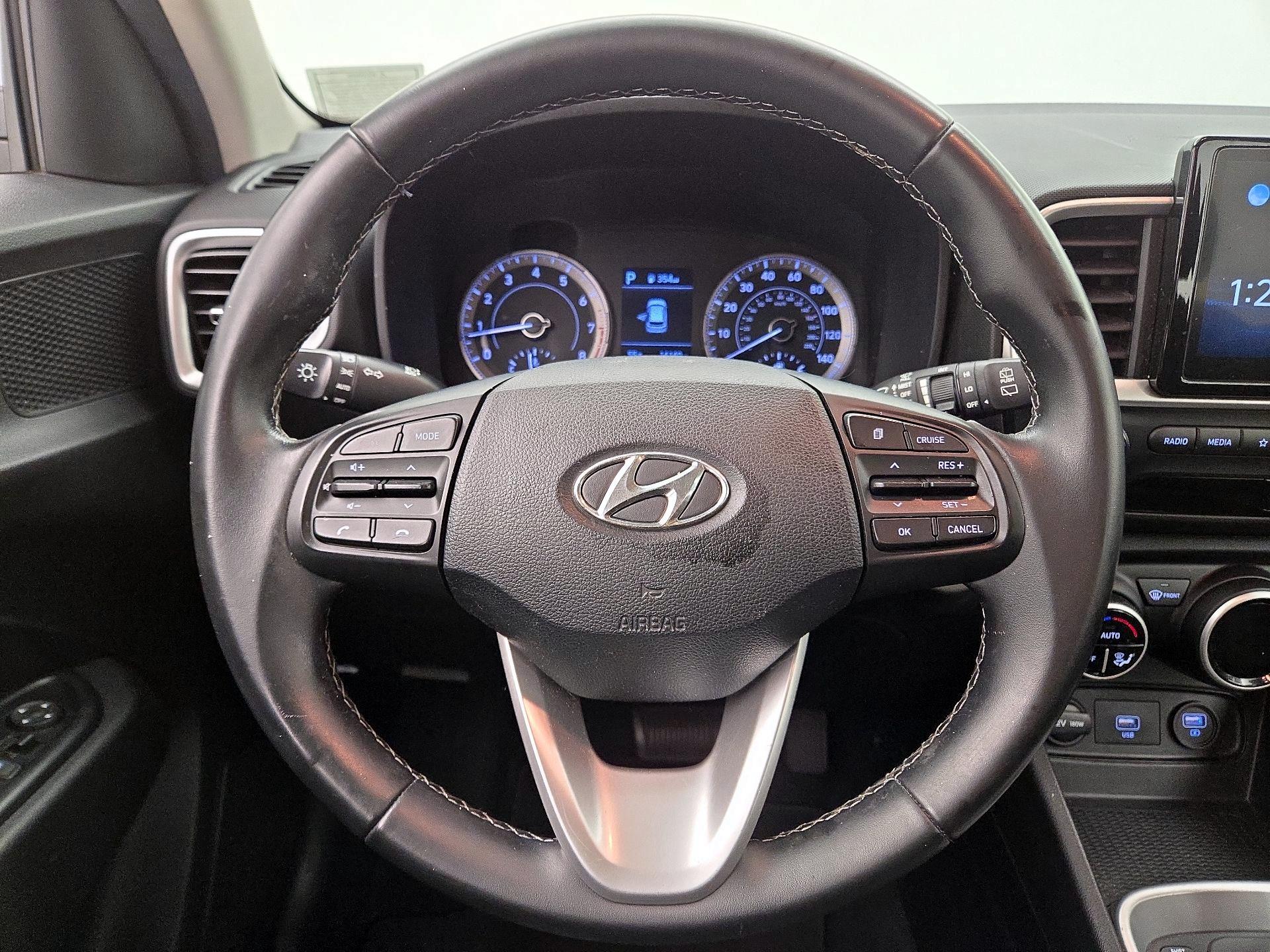 Thumbnail: 2021 Hyundai Venue - 10