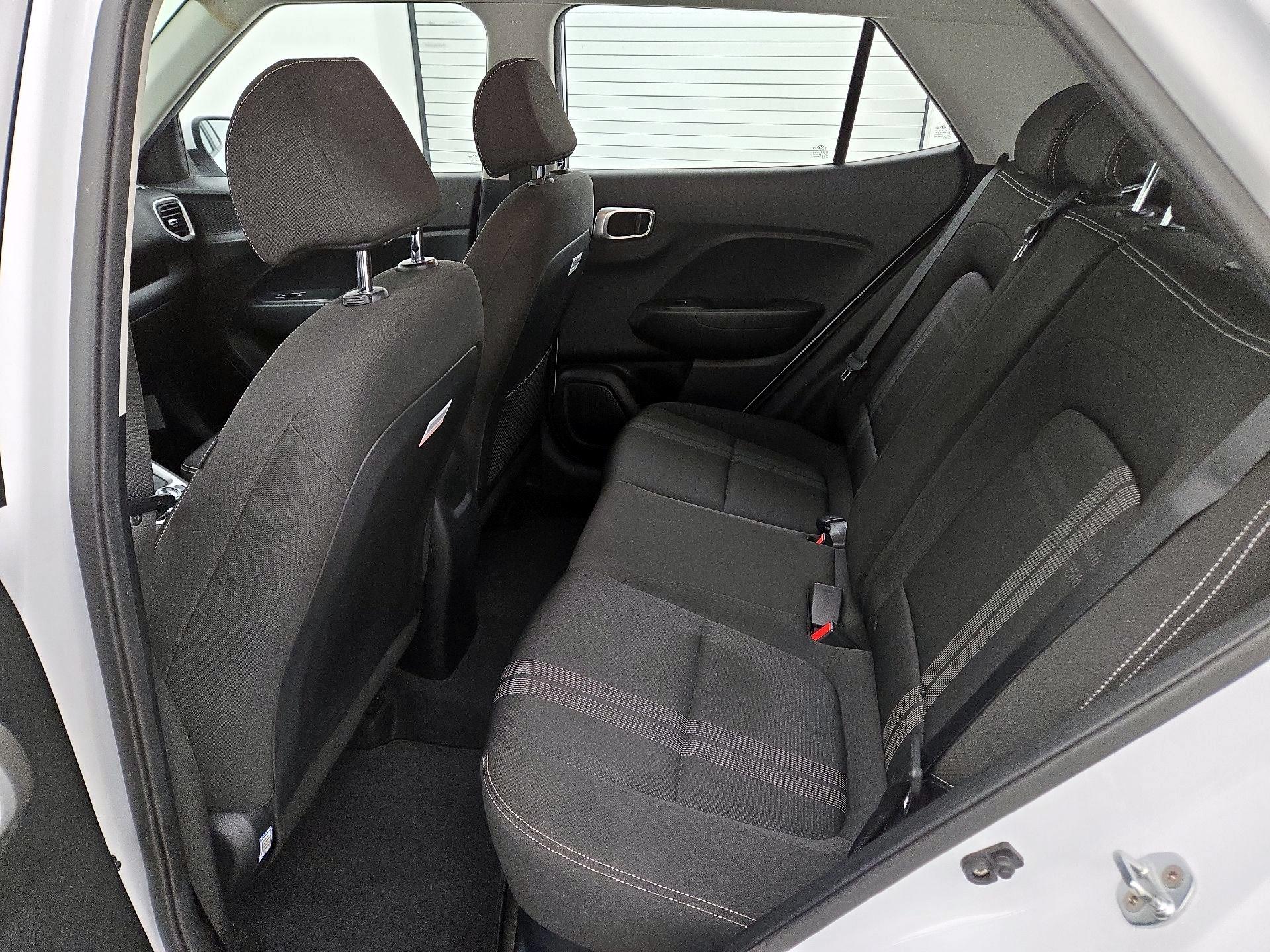 Thumbnail: 2021 Hyundai Venue - 18