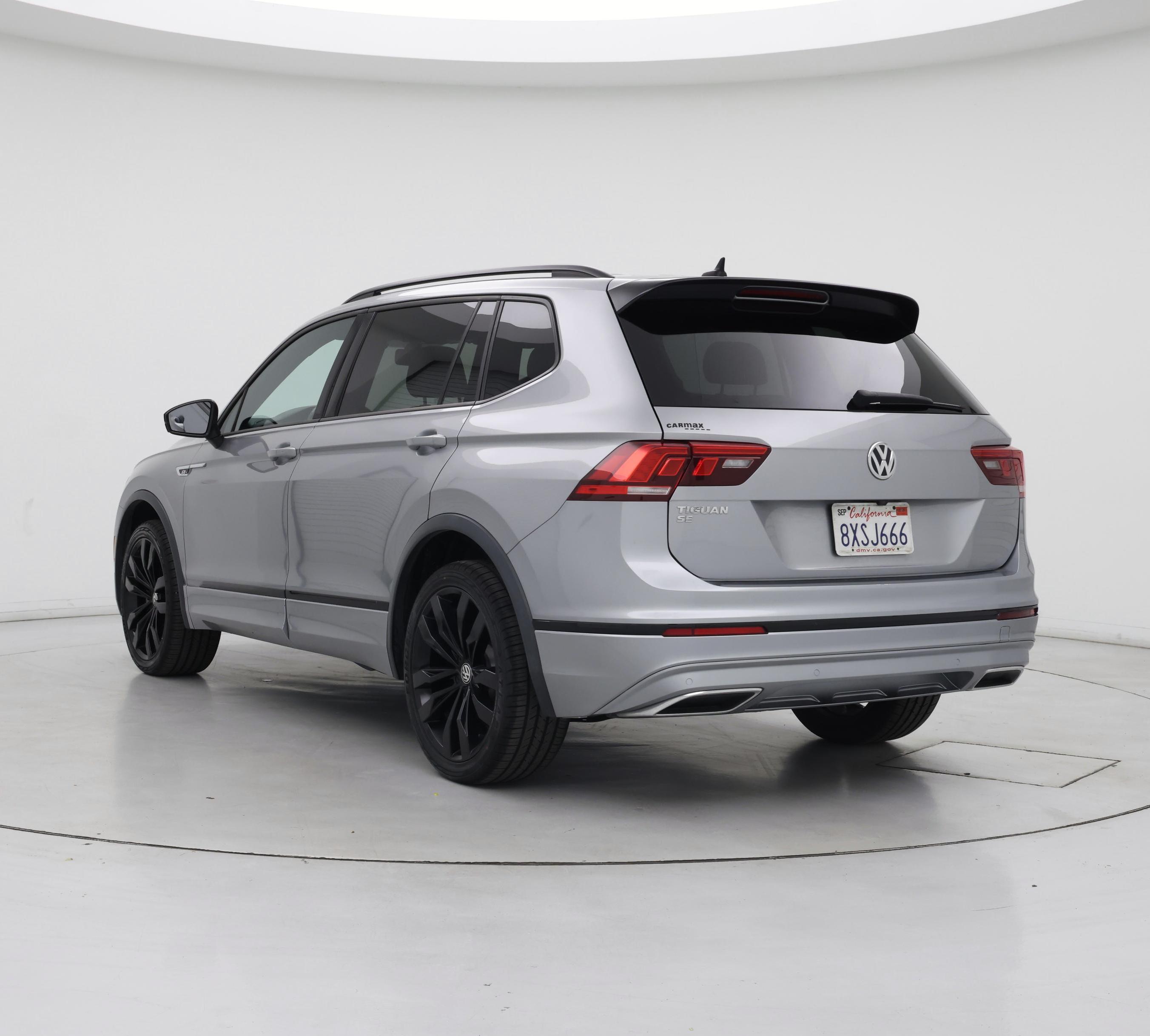 Thumbnail: 2021 Volkswagen Tiguan - 2