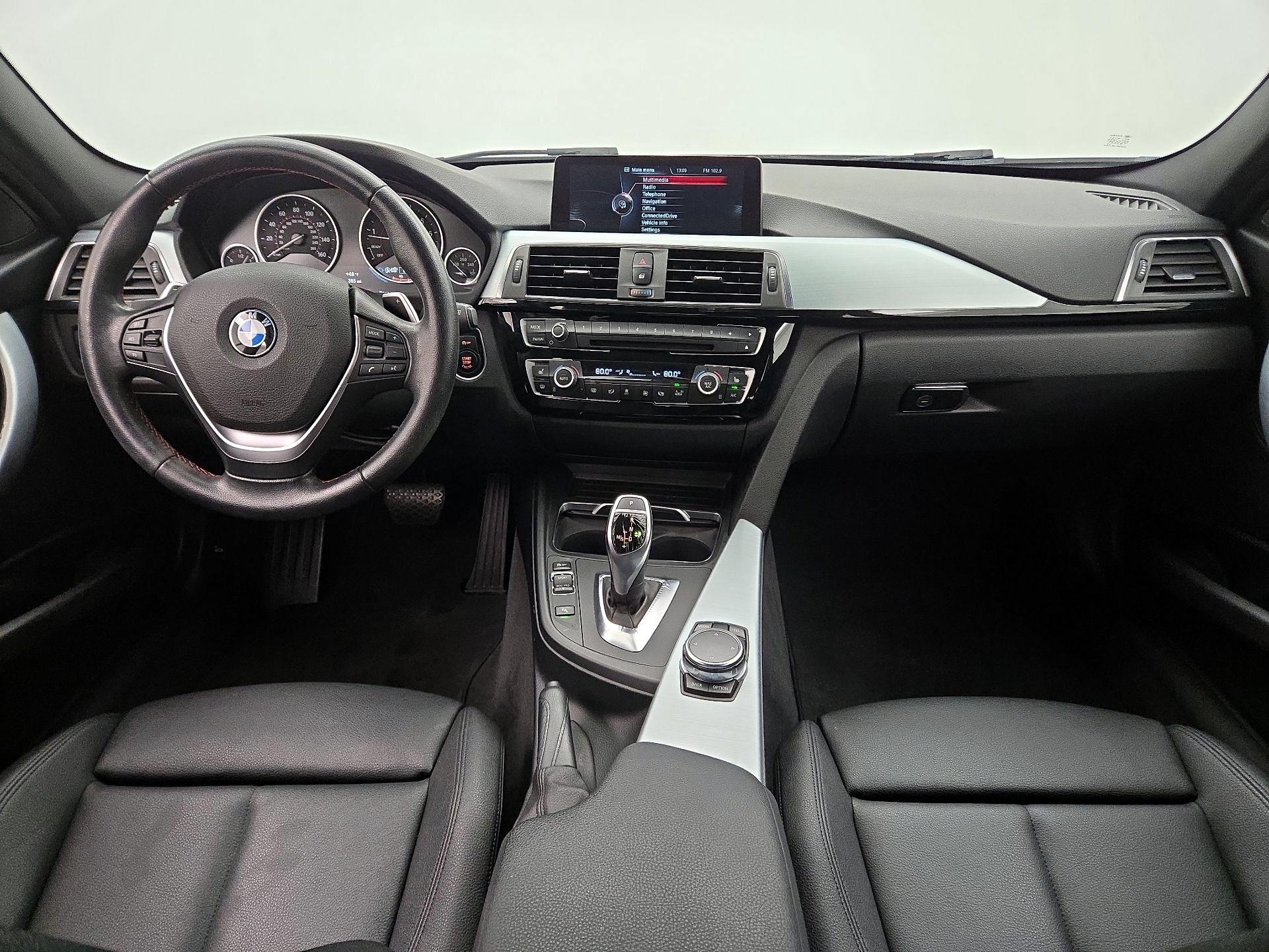 Thumbnail: 2016 BMW 3 Series - 9