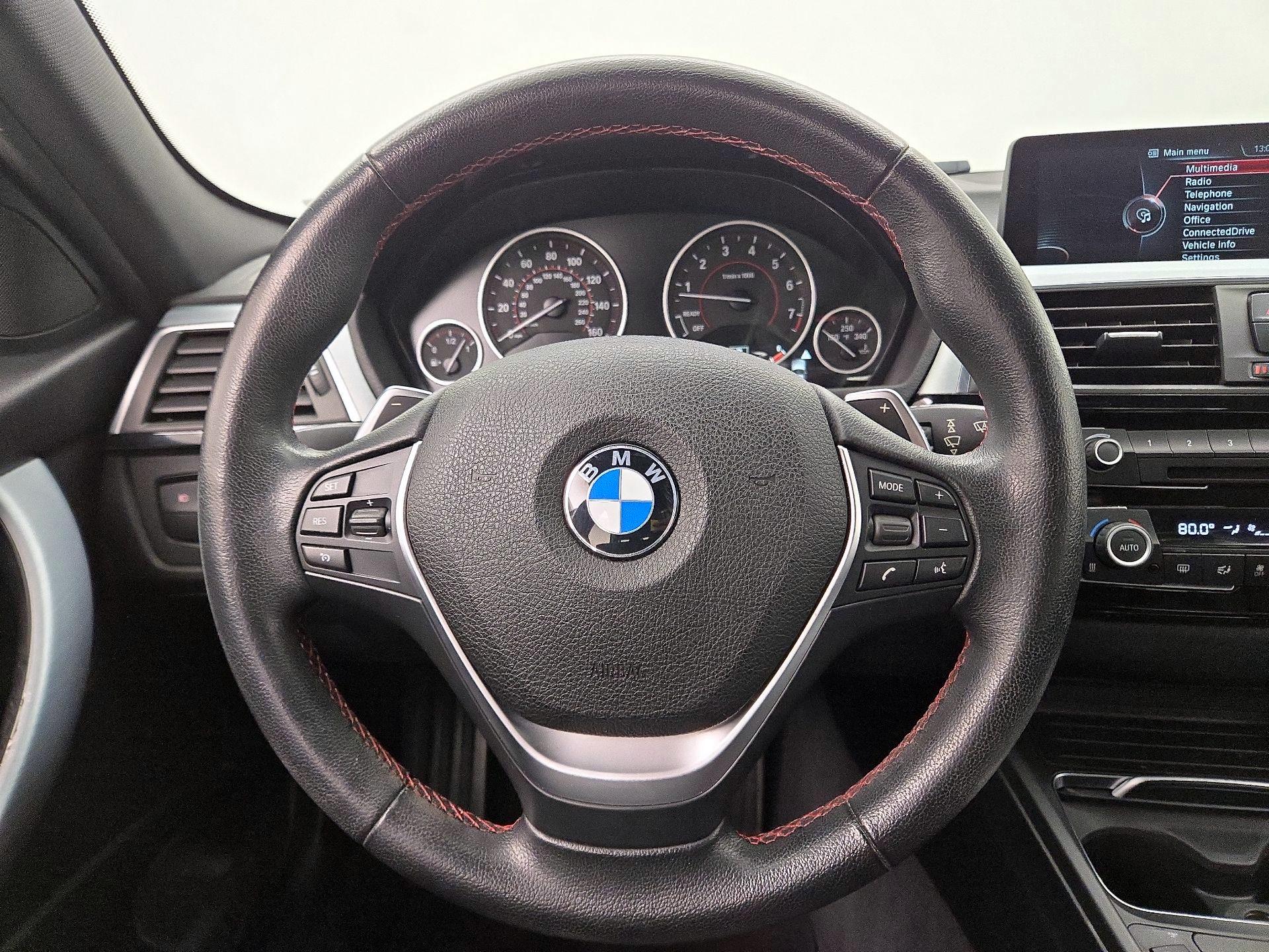 Thumbnail: 2016 BMW 3 Series - 10