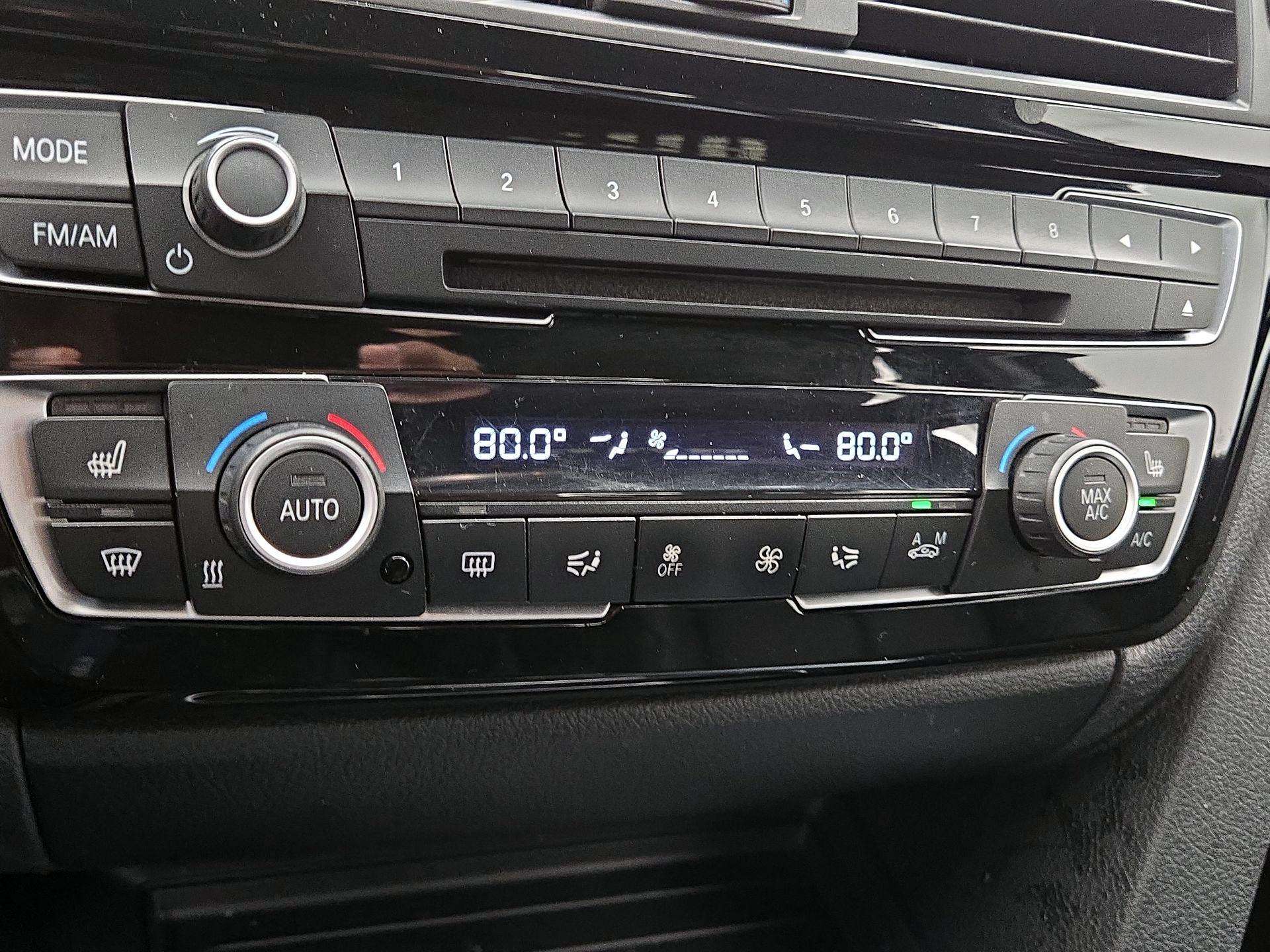 Thumbnail: 2016 BMW 3 Series - 16