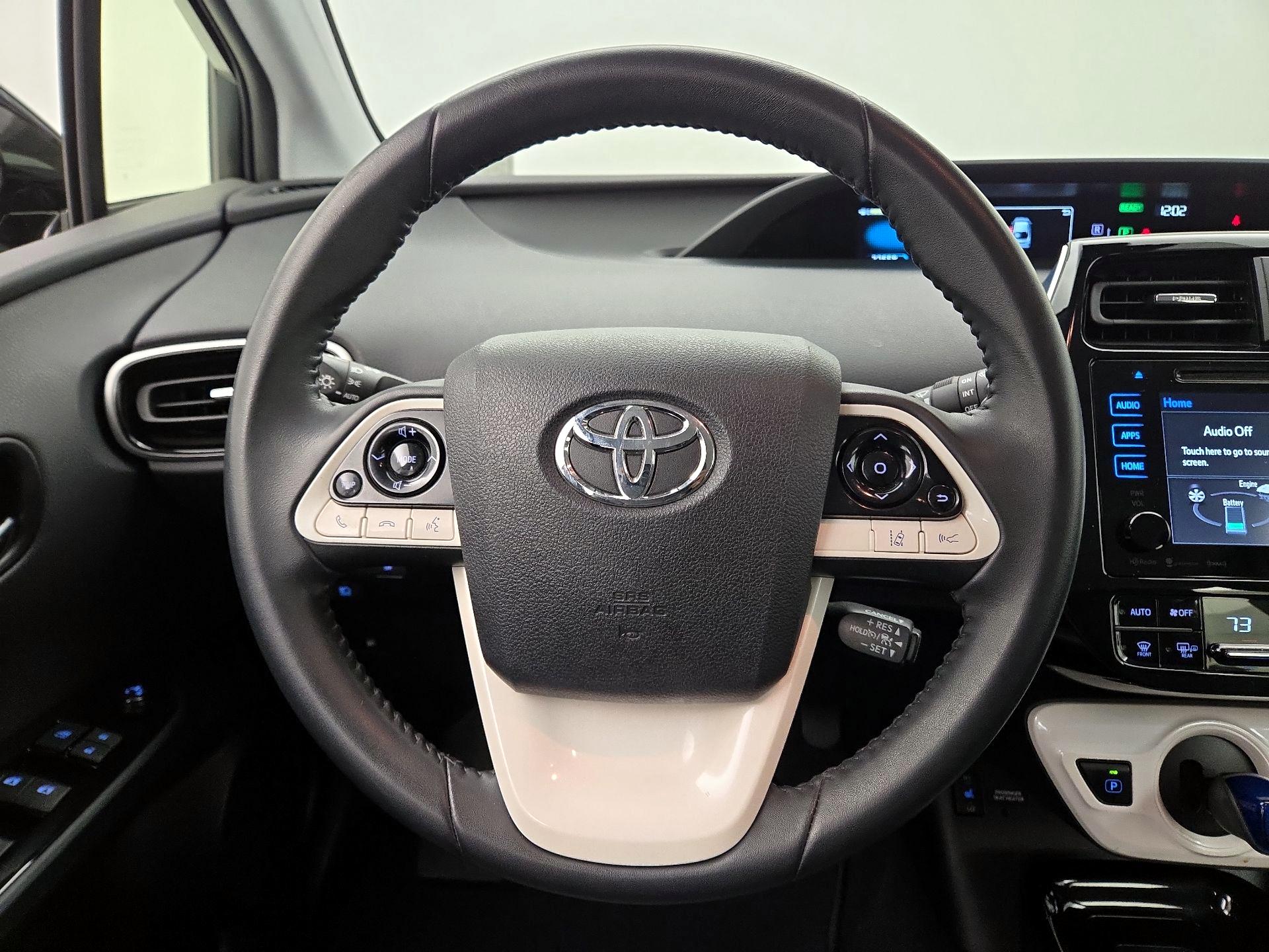 Thumbnail: 2017 Toyota Prius - 10