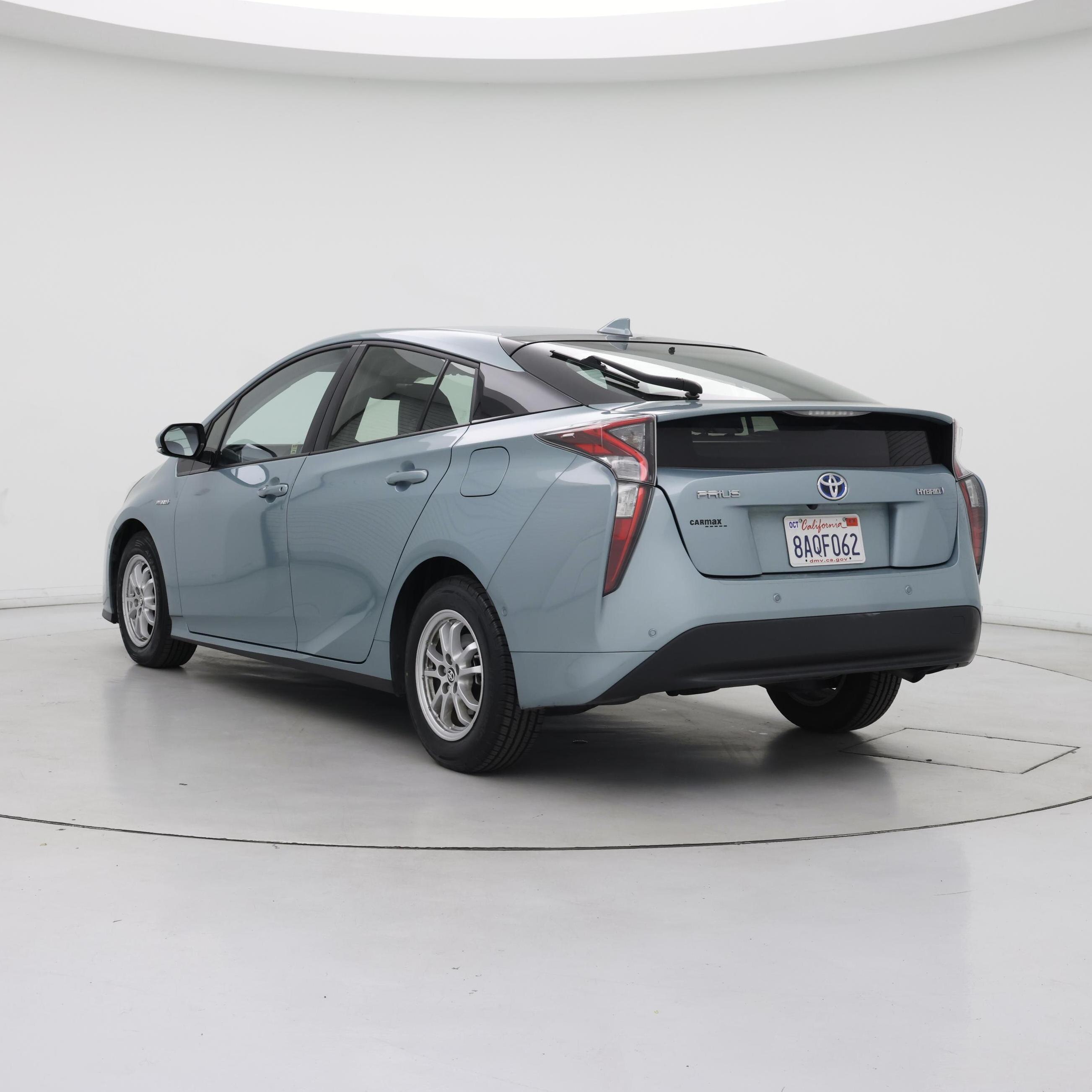Thumbnail: 2017 Toyota Prius - 2