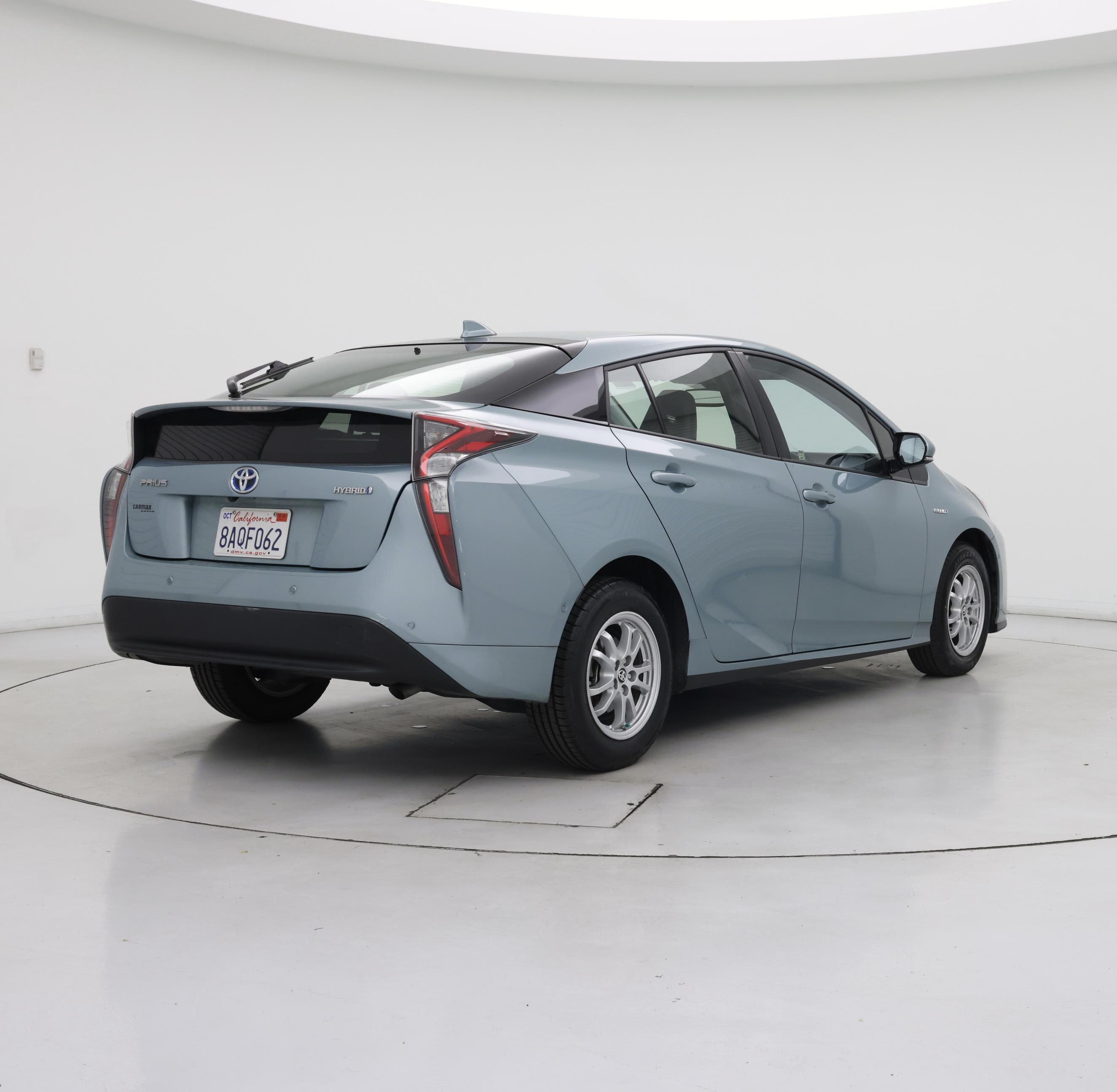 Thumbnail: 2017 Toyota Prius - 8