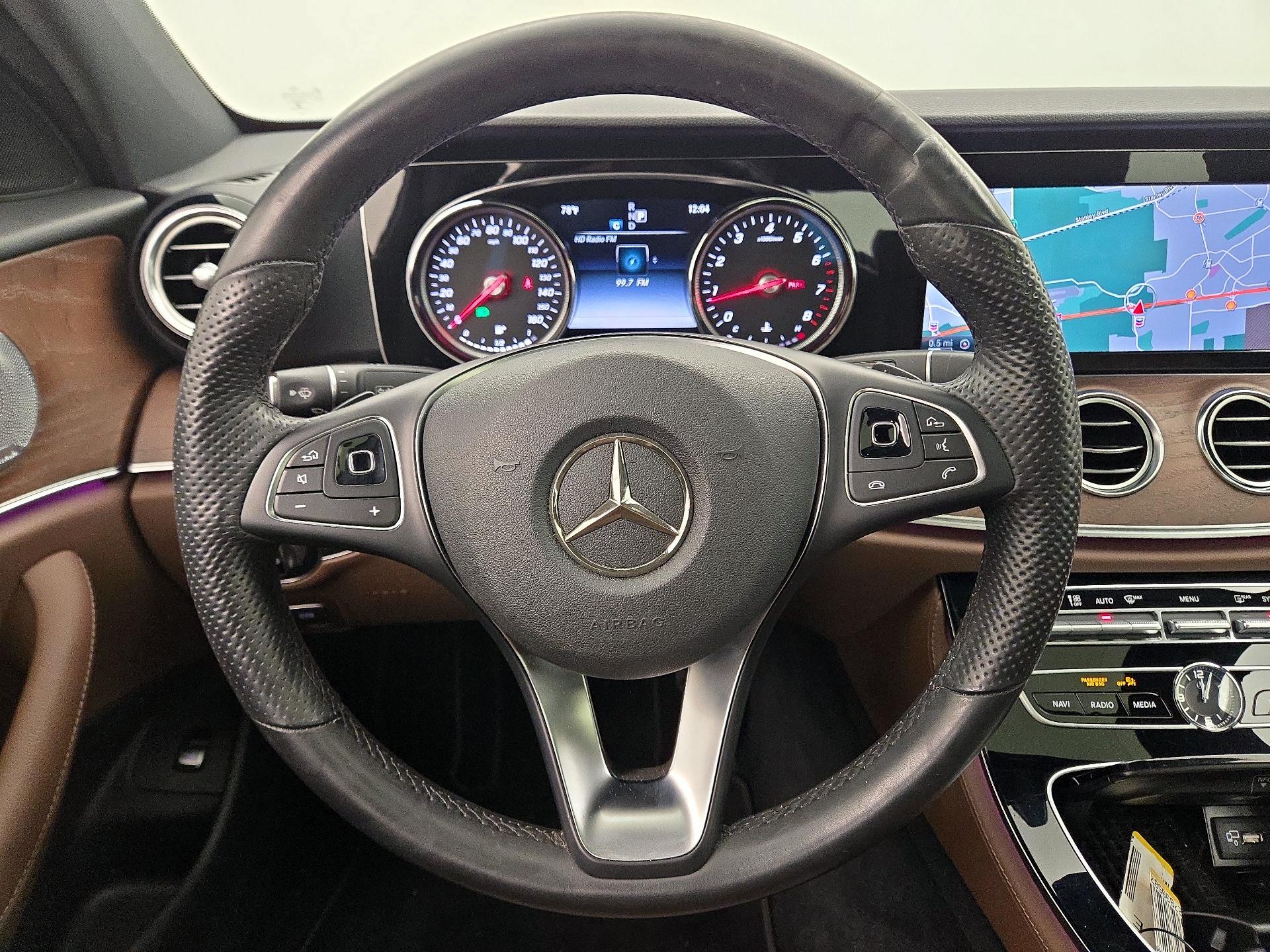 Thumbnail: 2017 Mercedes-Benz E-Class - 10