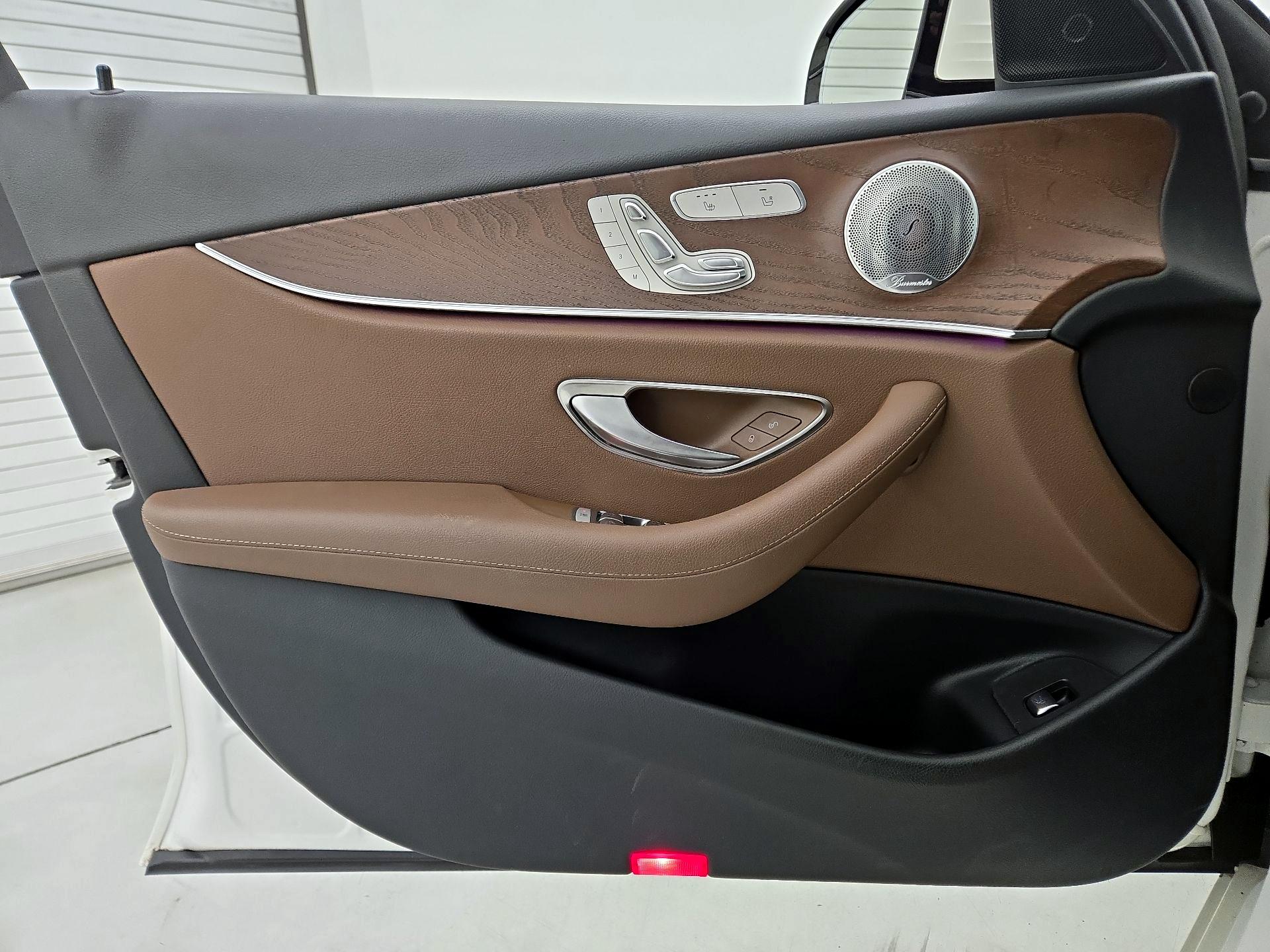 Thumbnail: 2017 Mercedes-Benz E-Class - 12