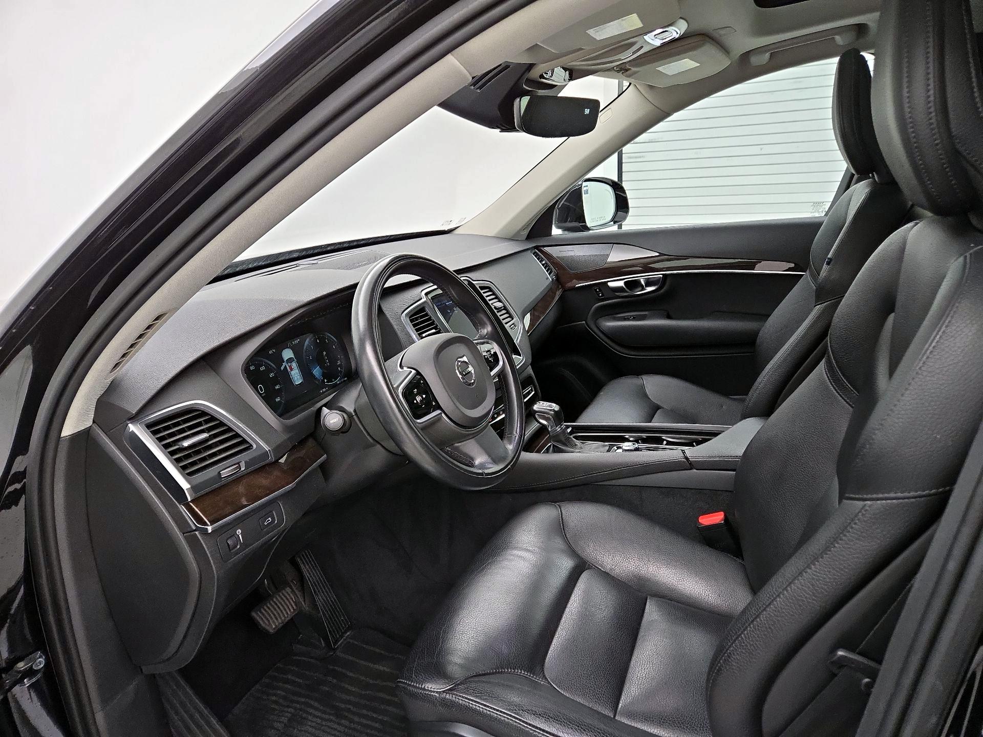 Thumbnail: 2019 Volvo XC90 - 11