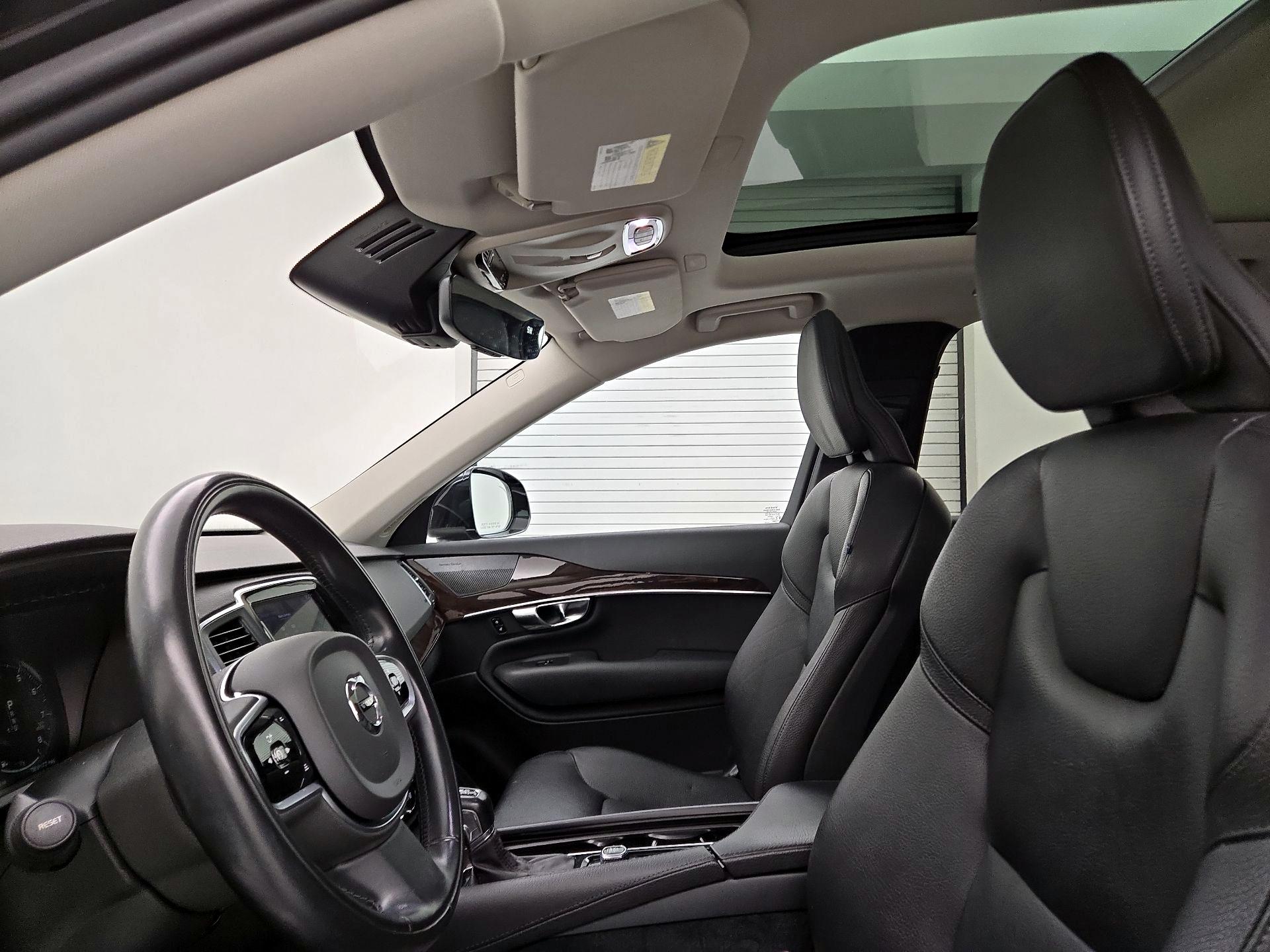 Thumbnail: 2019 Volvo XC90 - 19