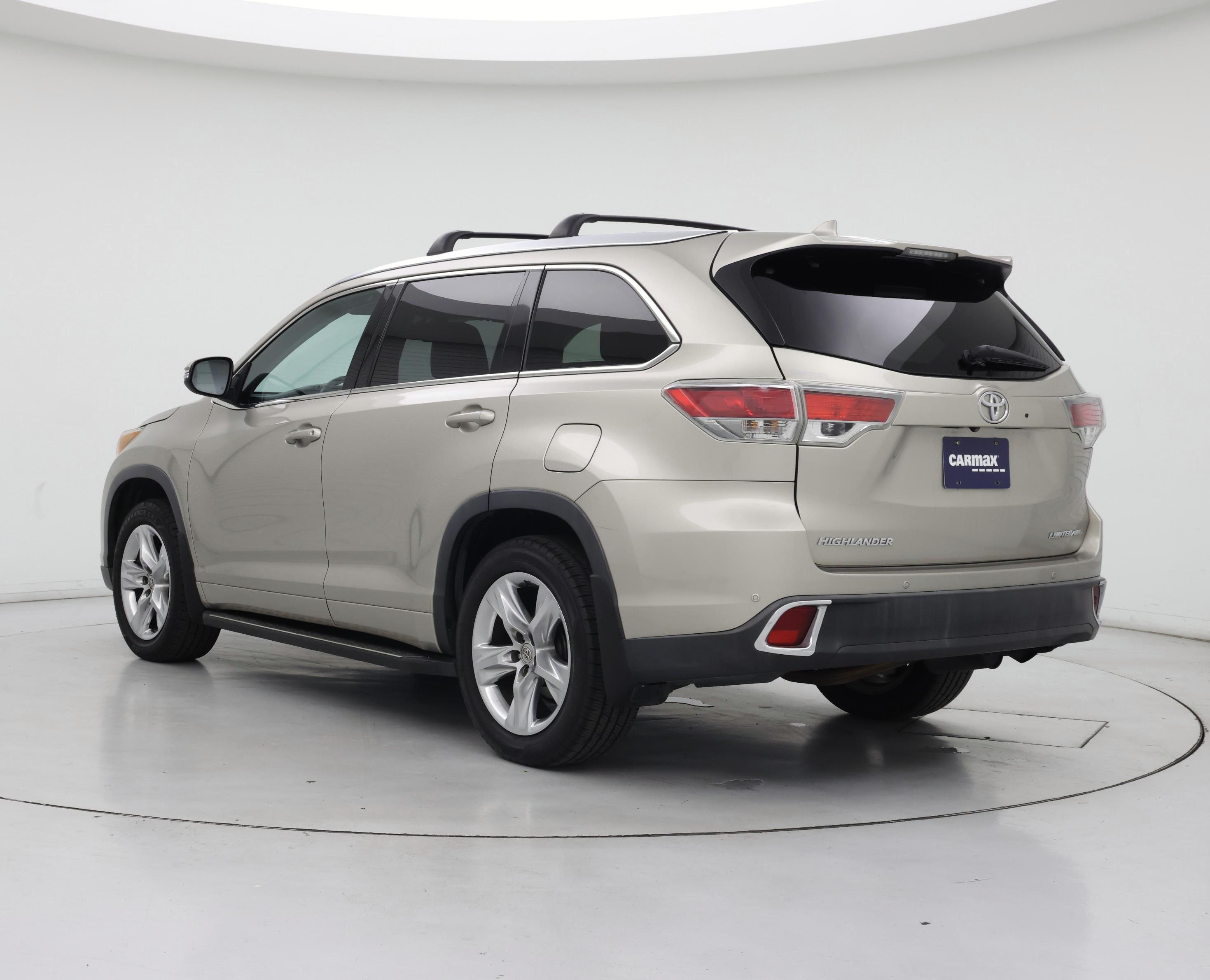 Thumbnail: 2015 Toyota Highlander - 2