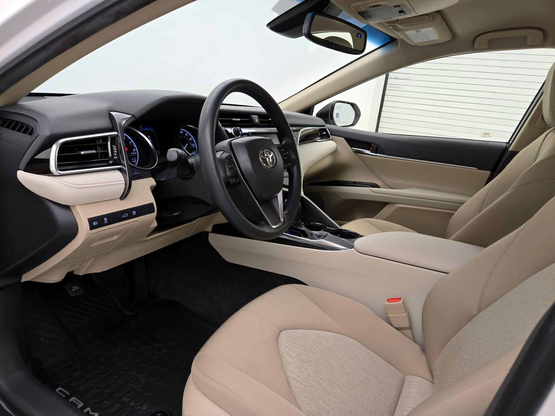 Thumbnail: 2018 Toyota Camry - 11