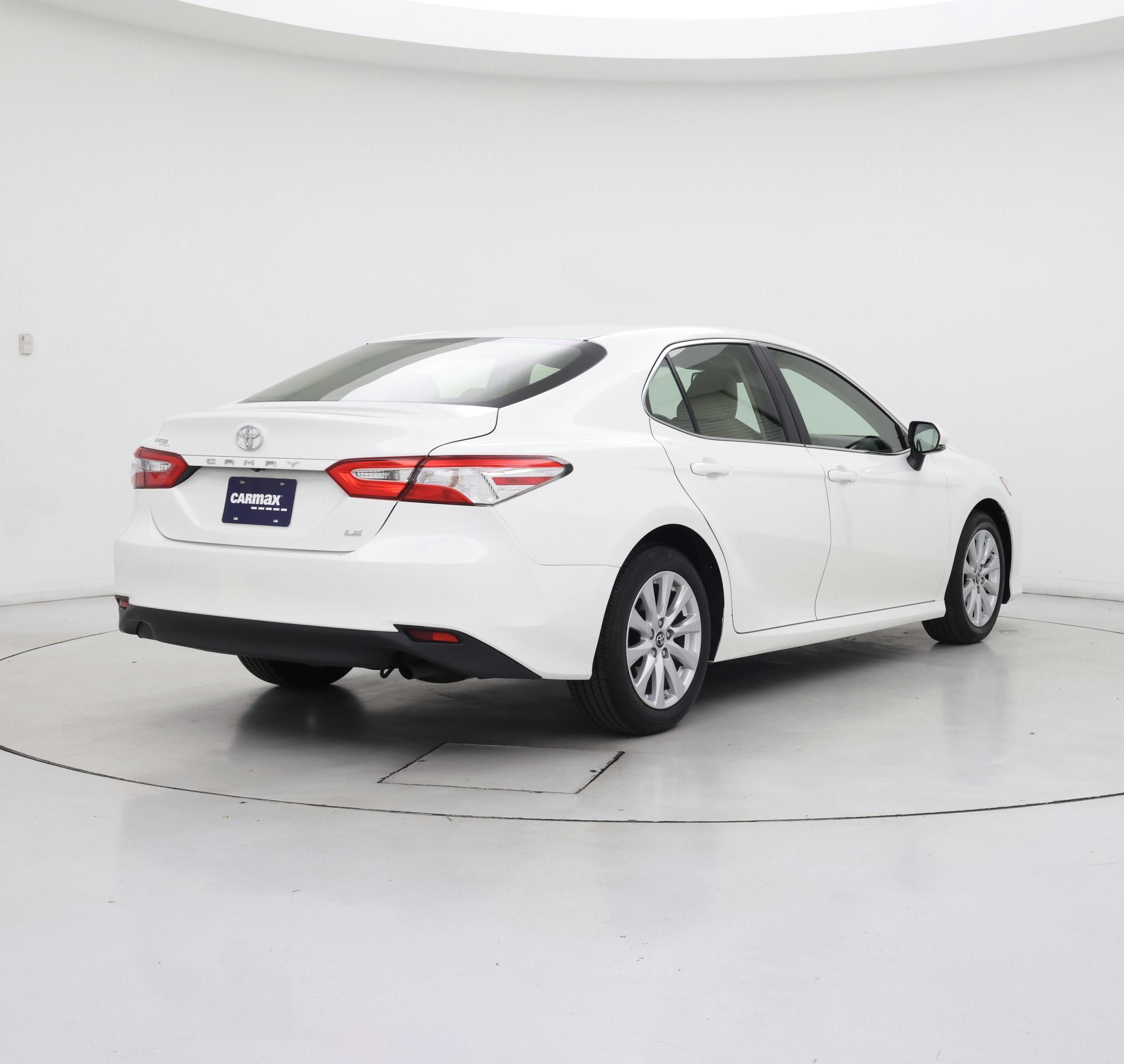 Thumbnail: 2018 Toyota Camry - 8