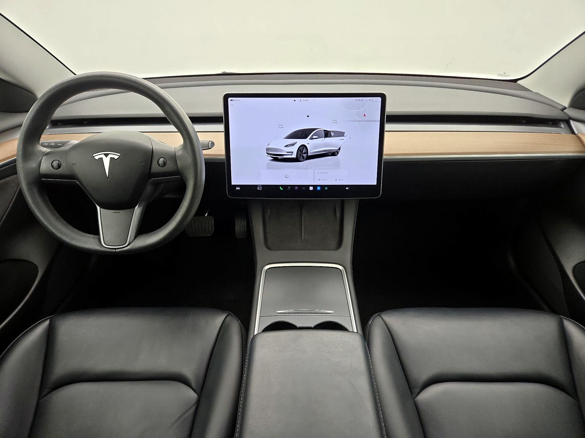 Thumbnail: 2023 Tesla Model 3 - 9