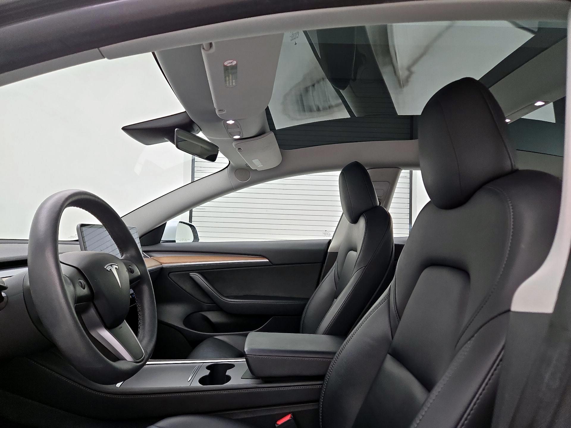 Thumbnail: 2023 Tesla Model 3 - 19