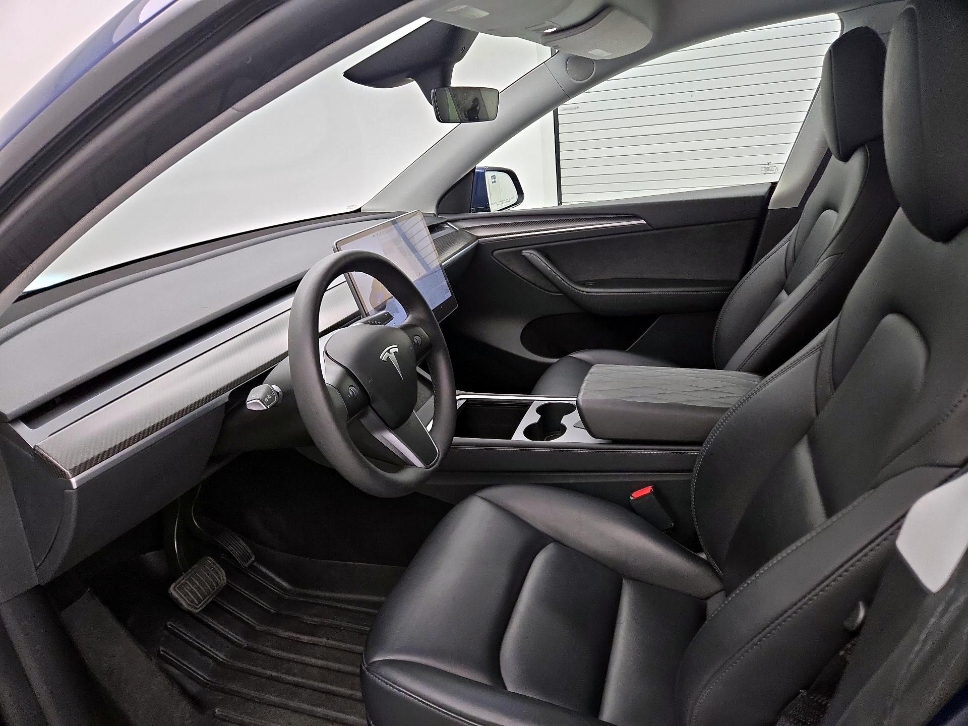 Thumbnail: 2023 Tesla Model Y - 11