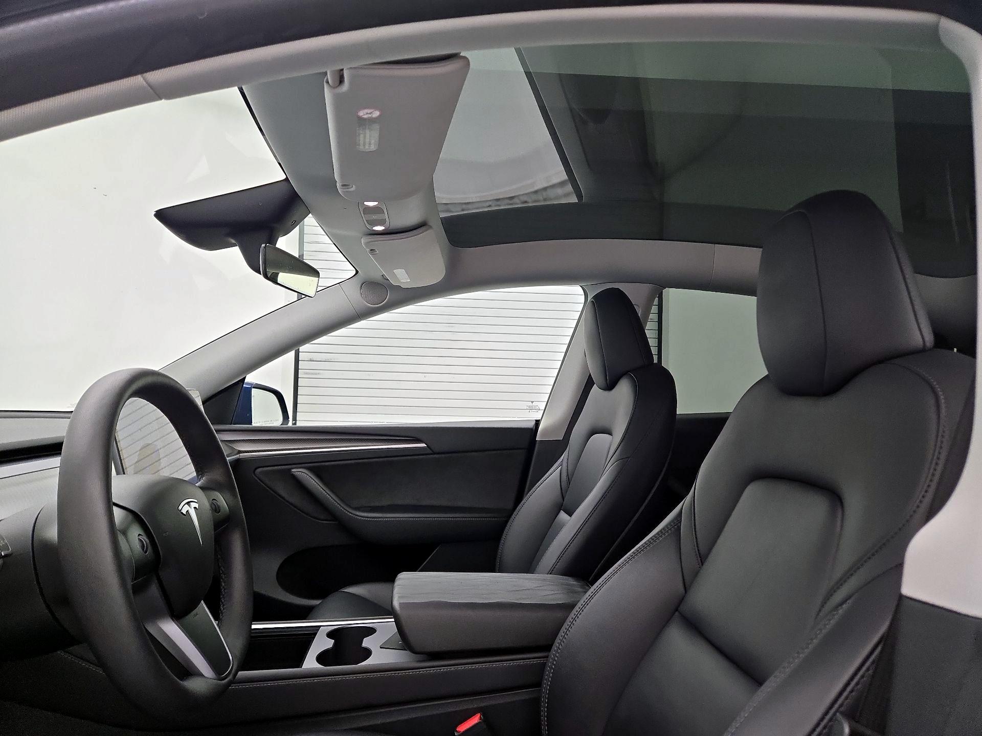 Thumbnail: 2023 Tesla Model Y - 19
