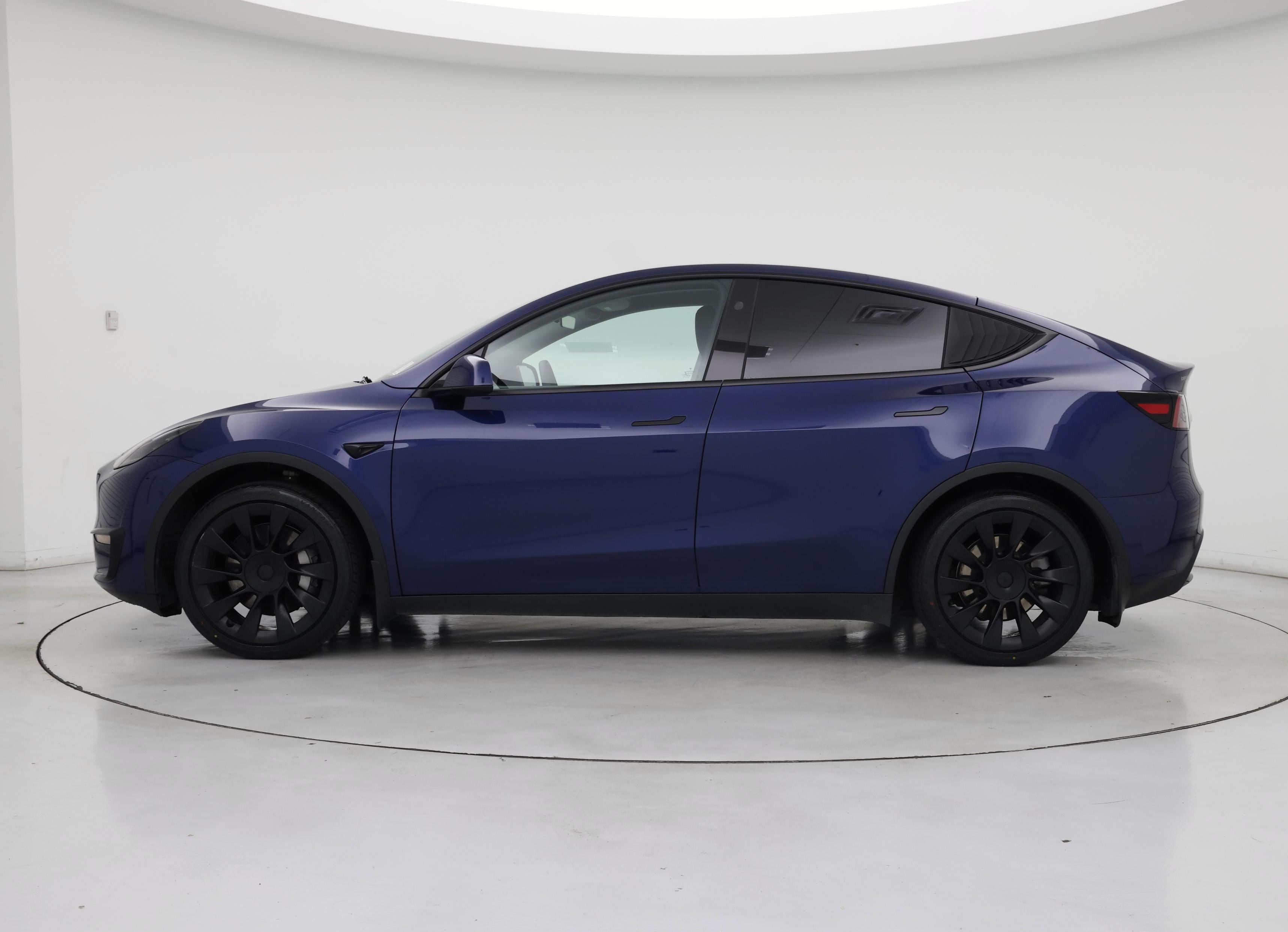Thumbnail: 2023 Tesla Model Y - 3