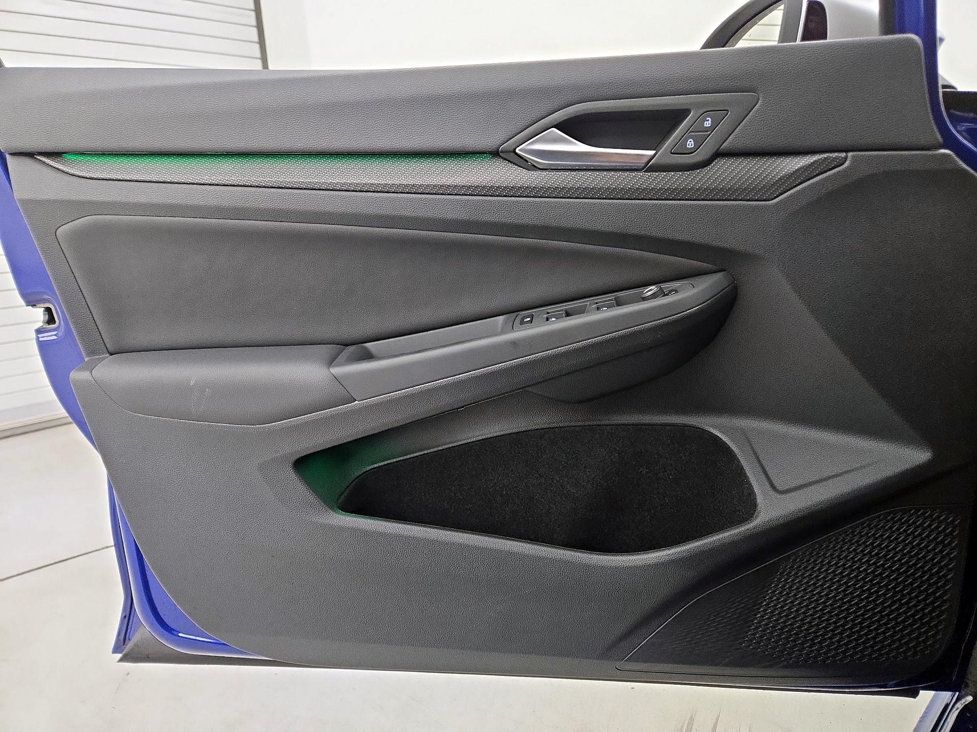 Thumbnail: 2024 Volkswagen Golf - 12