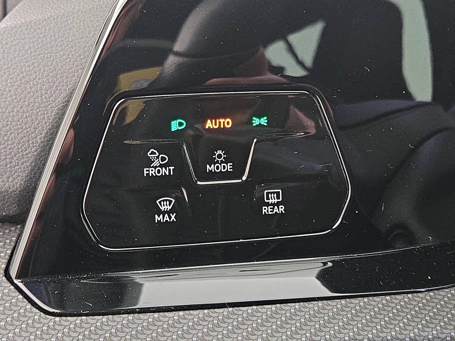 Thumbnail: 2024 Volkswagen Golf - 13