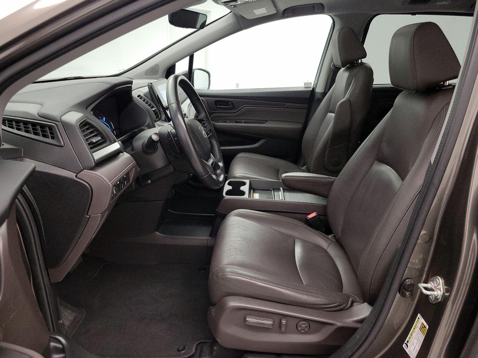 Thumbnail: 2019 Honda Odyssey - 11