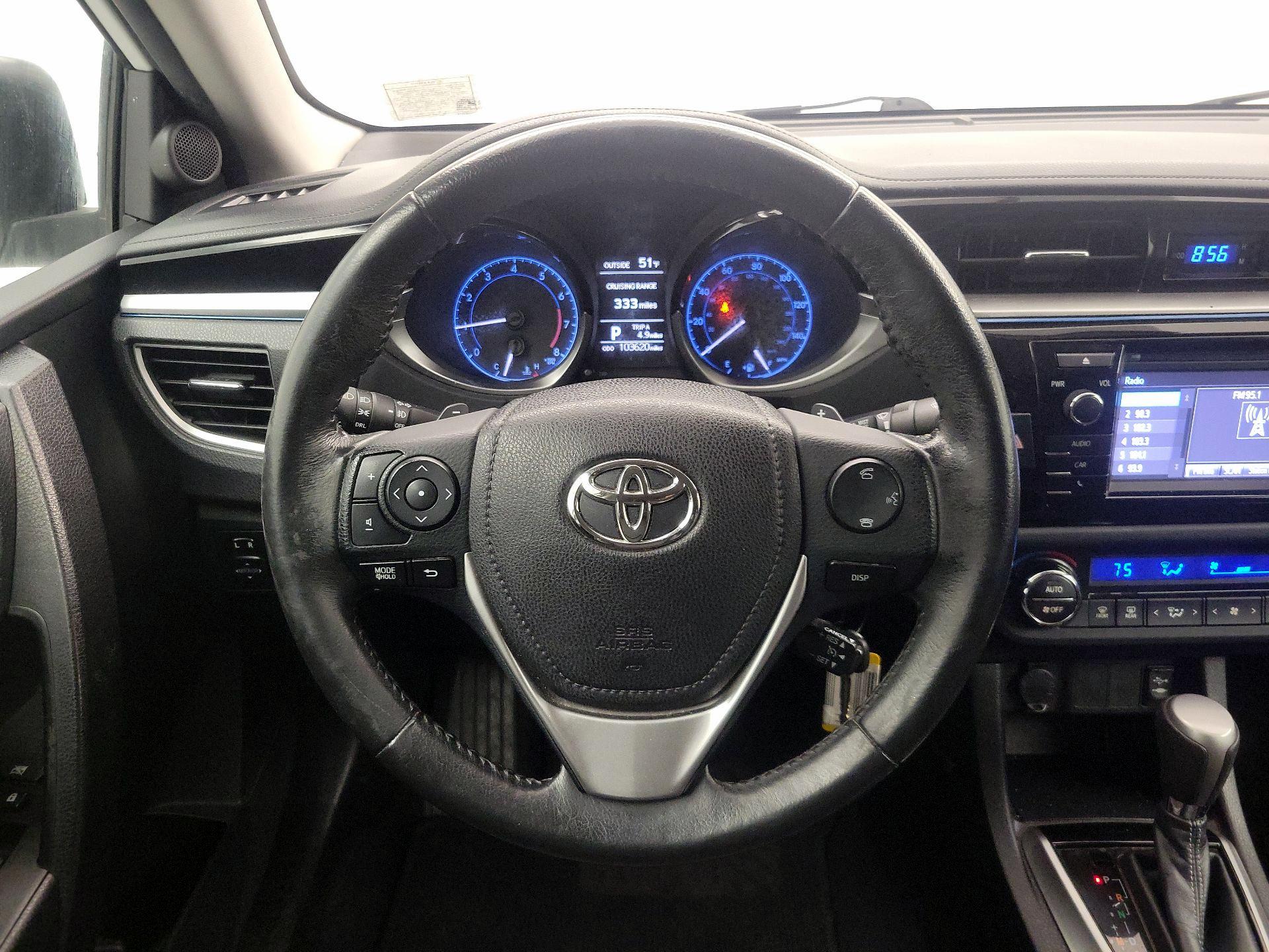 Thumbnail: 2015 Toyota Corolla - 10