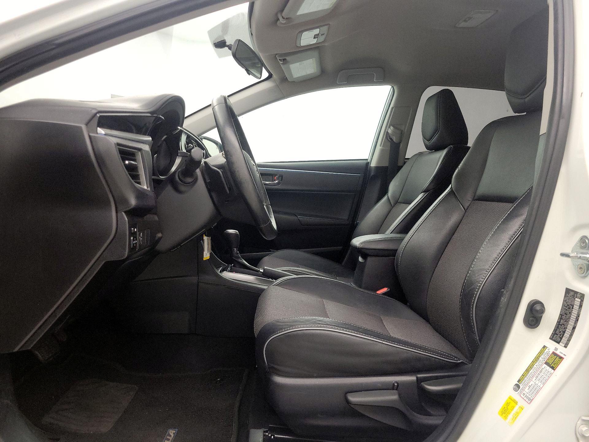 Thumbnail: 2015 Toyota Corolla - 11