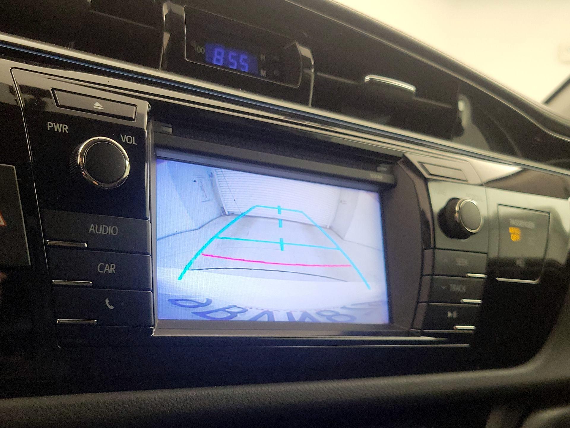 Thumbnail: 2015 Toyota Corolla - 14