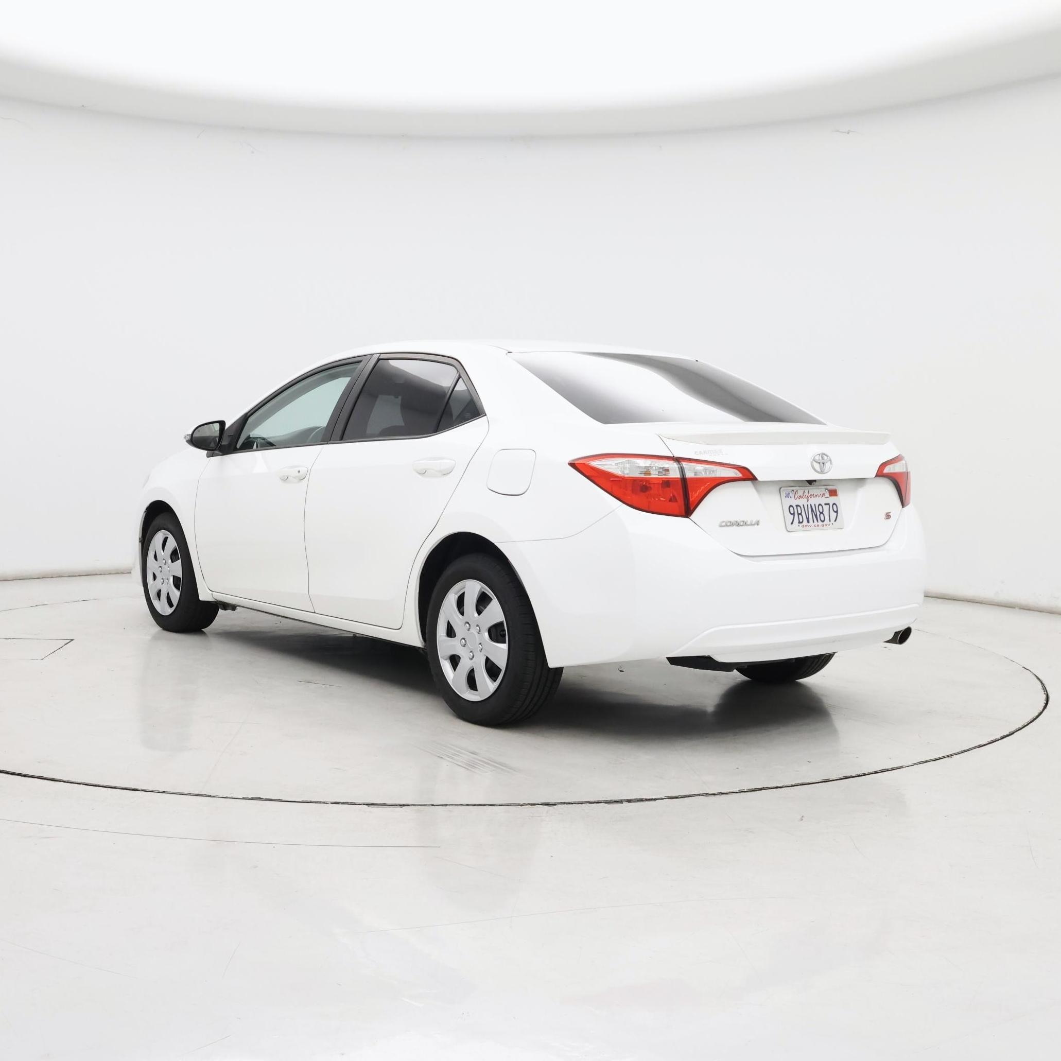 Thumbnail: 2015 Toyota Corolla - 2