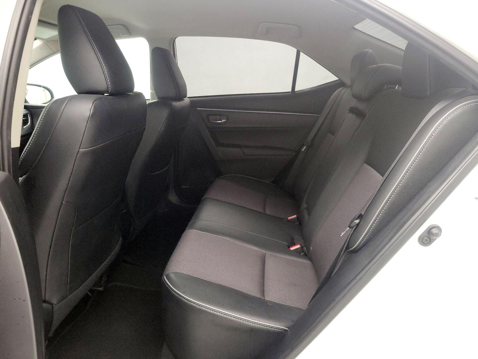 Thumbnail: 2015 Toyota Corolla - 19