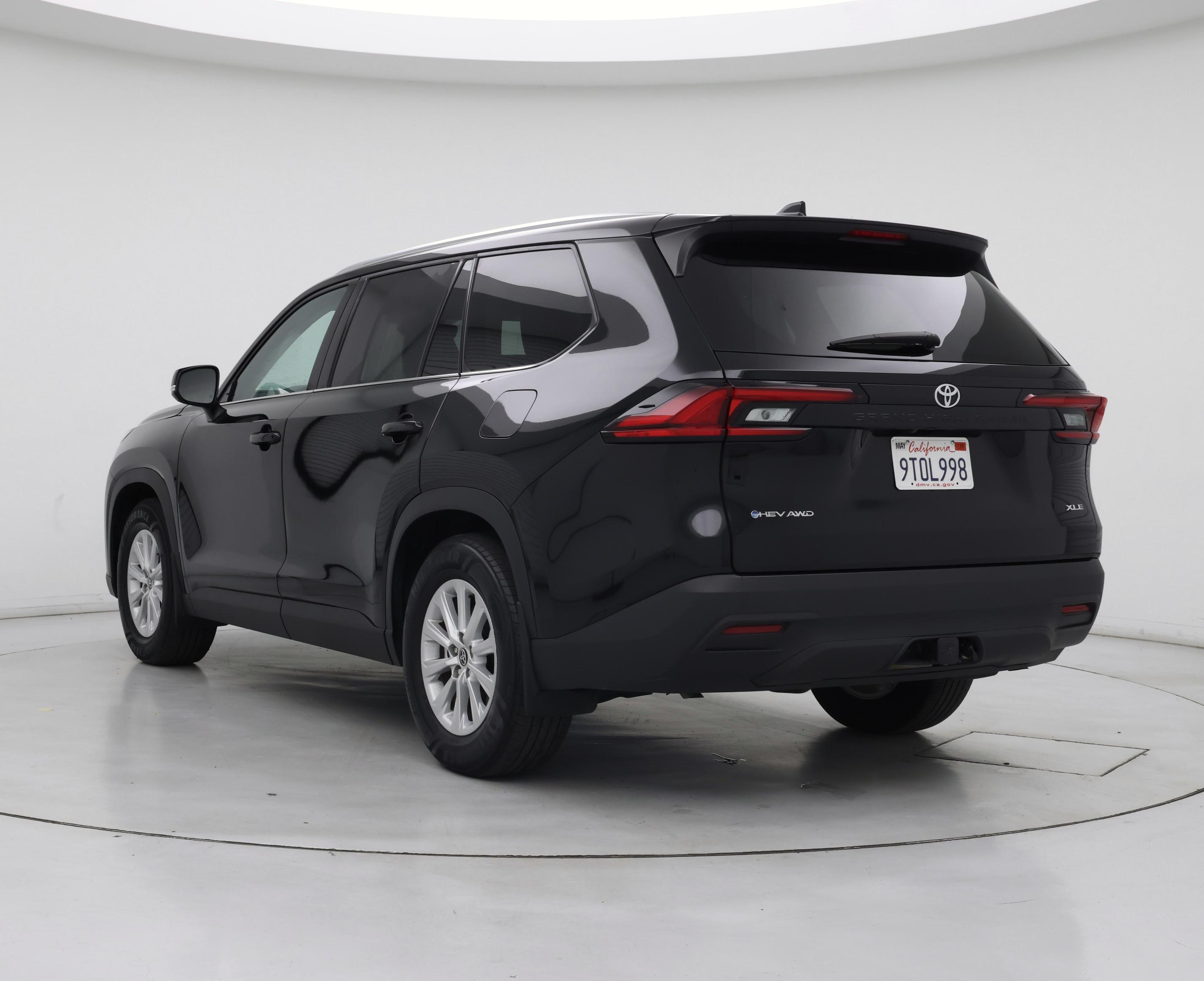 Thumbnail: 2025 Toyota Highlander - 2