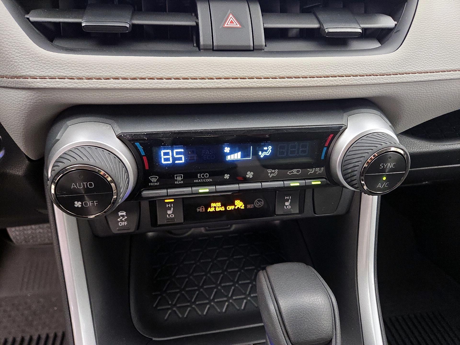 Thumbnail: 2025 Toyota RAV4 - 16