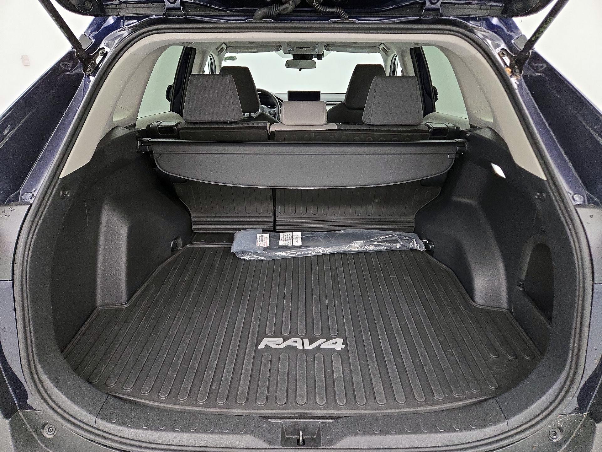 Thumbnail: 2025 Toyota RAV4 - 20