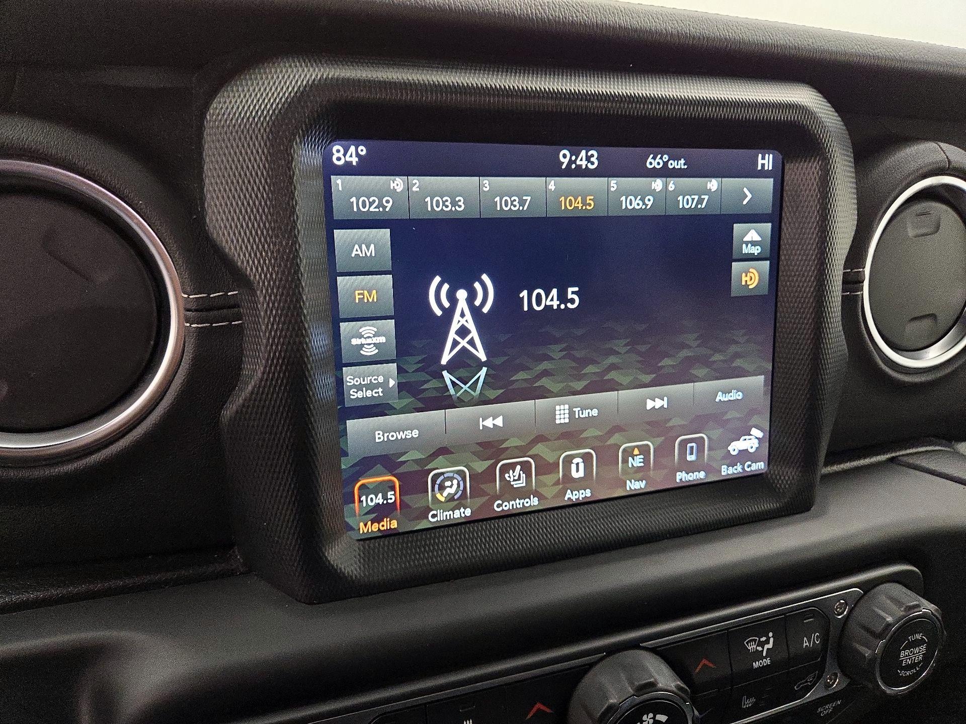 Thumbnail: 2021 Jeep Wrangler - 14