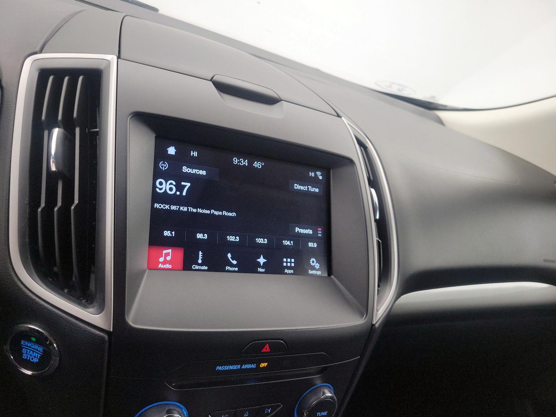 Thumbnail: 2018 Ford Edge - 16