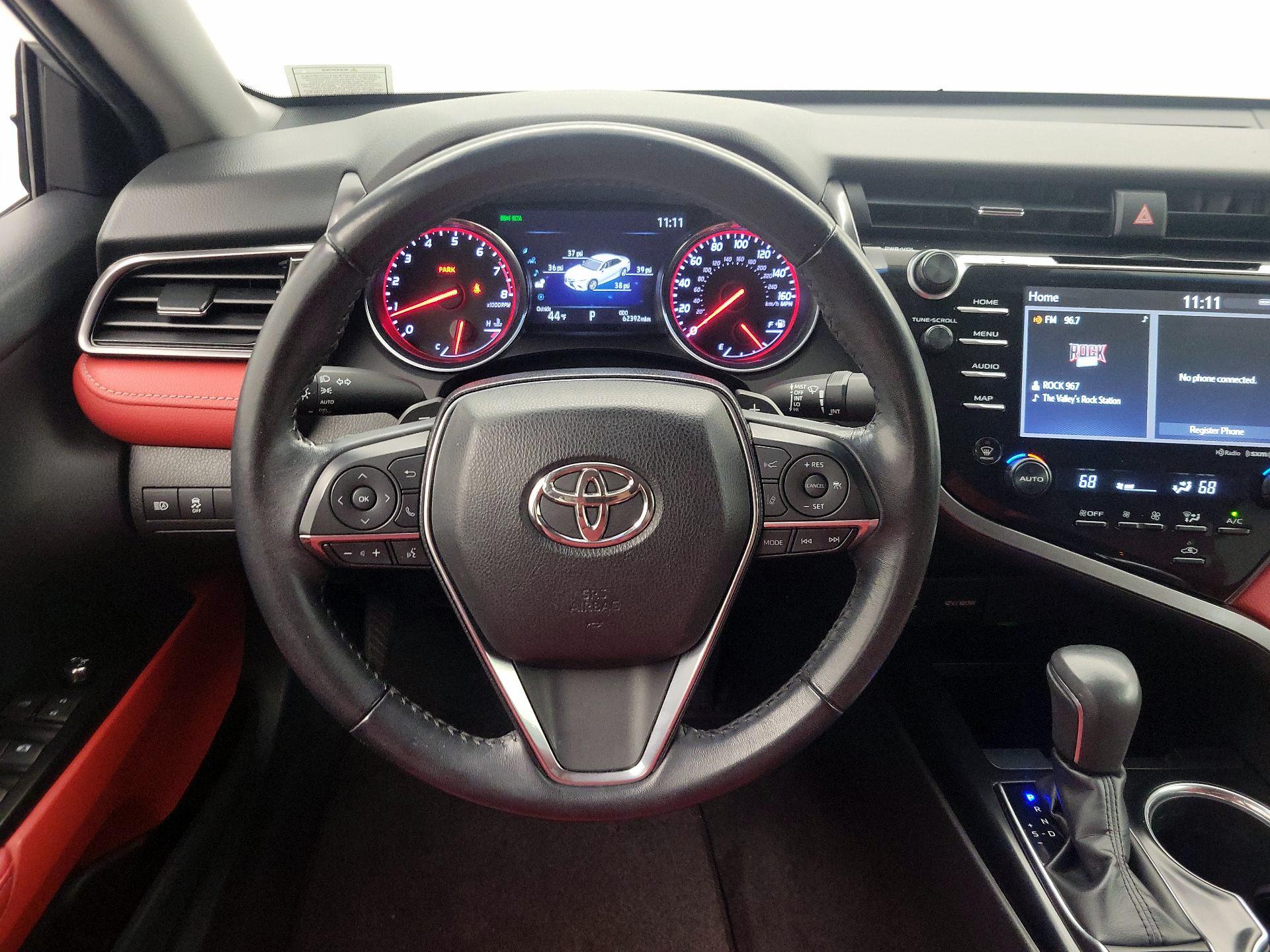 Thumbnail: 2019 Toyota Camry - 10