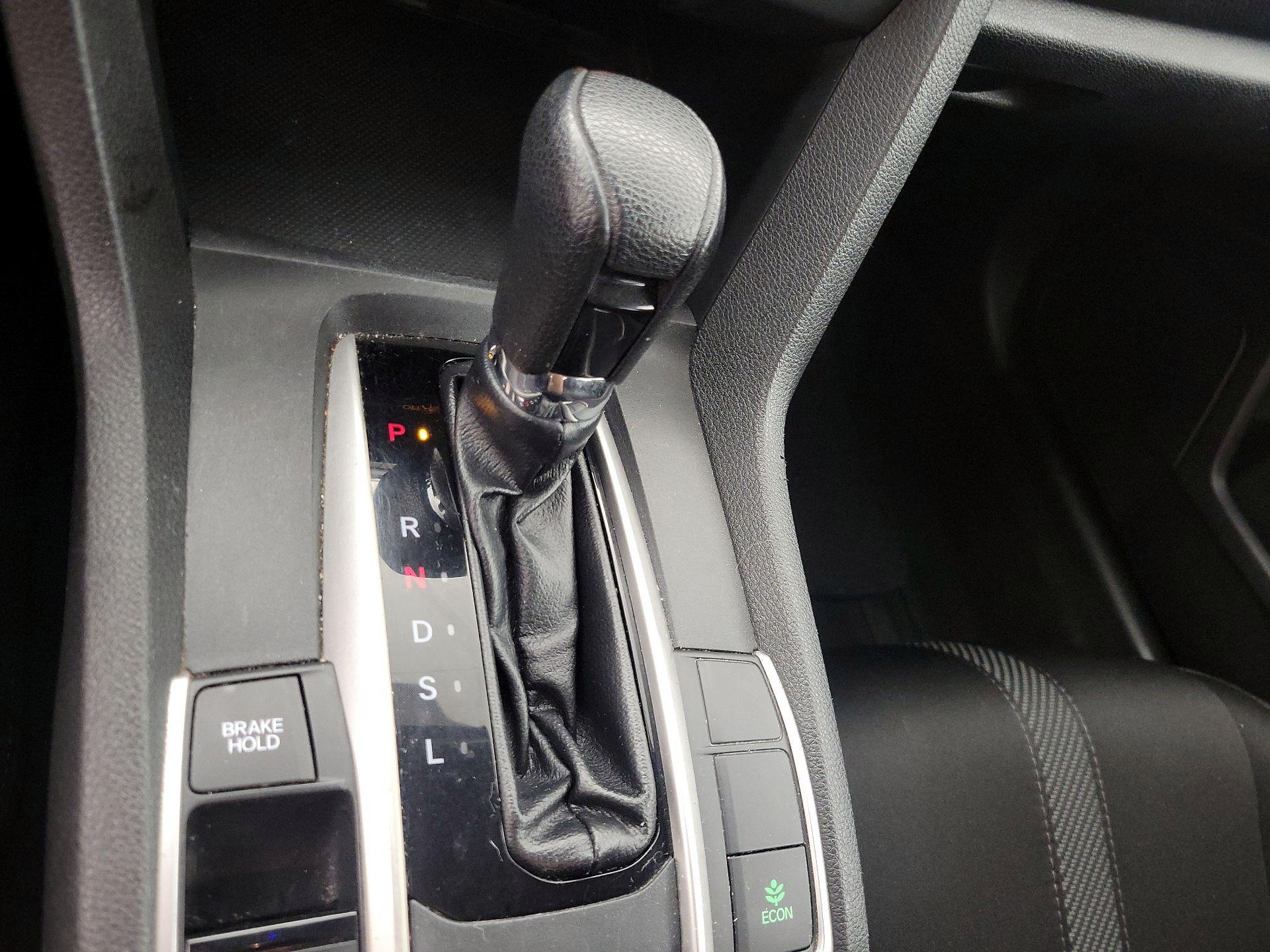 Thumbnail: 2016 Honda Civic - 17