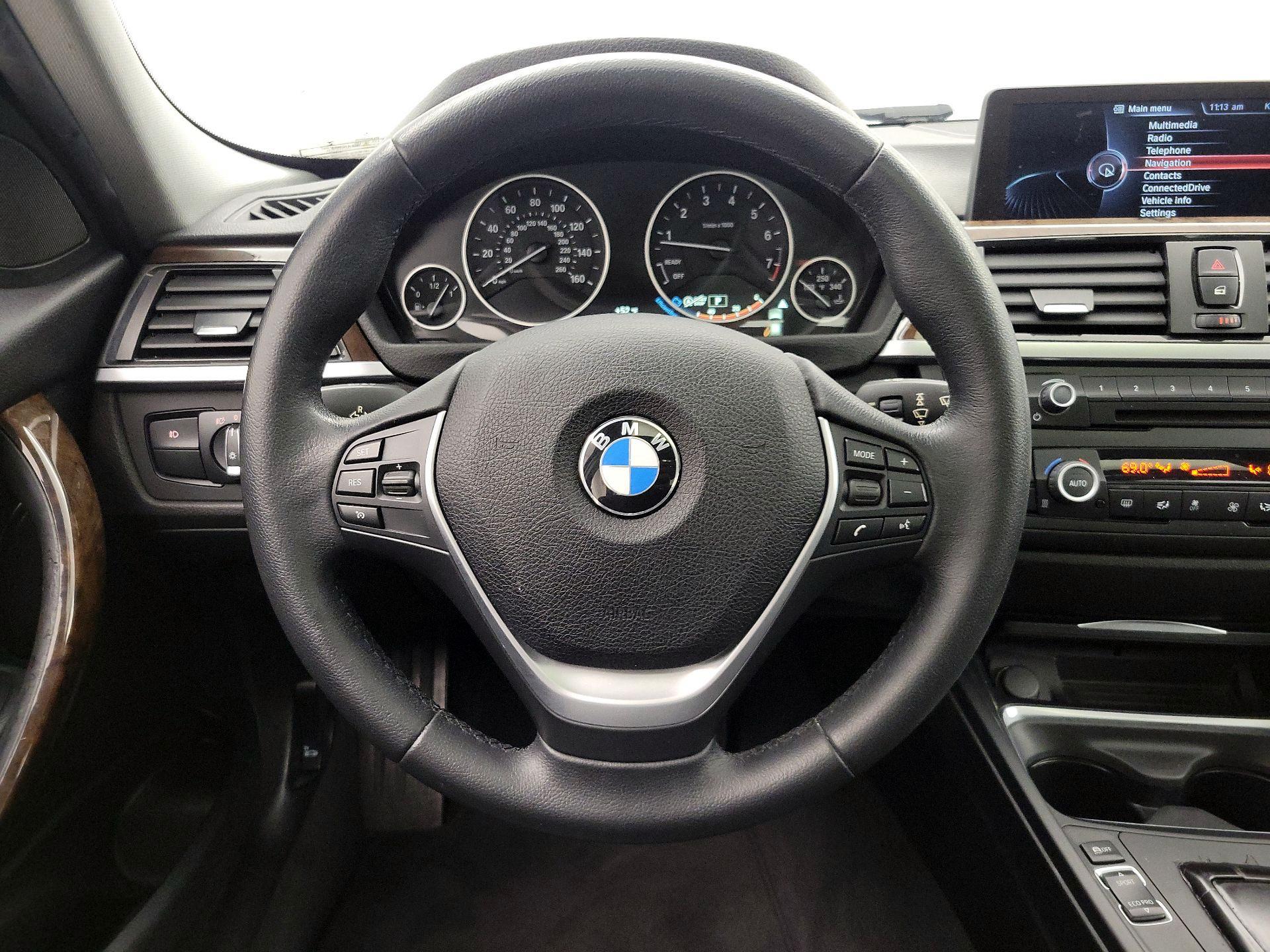 Thumbnail: 2015 BMW 3 Series - 10