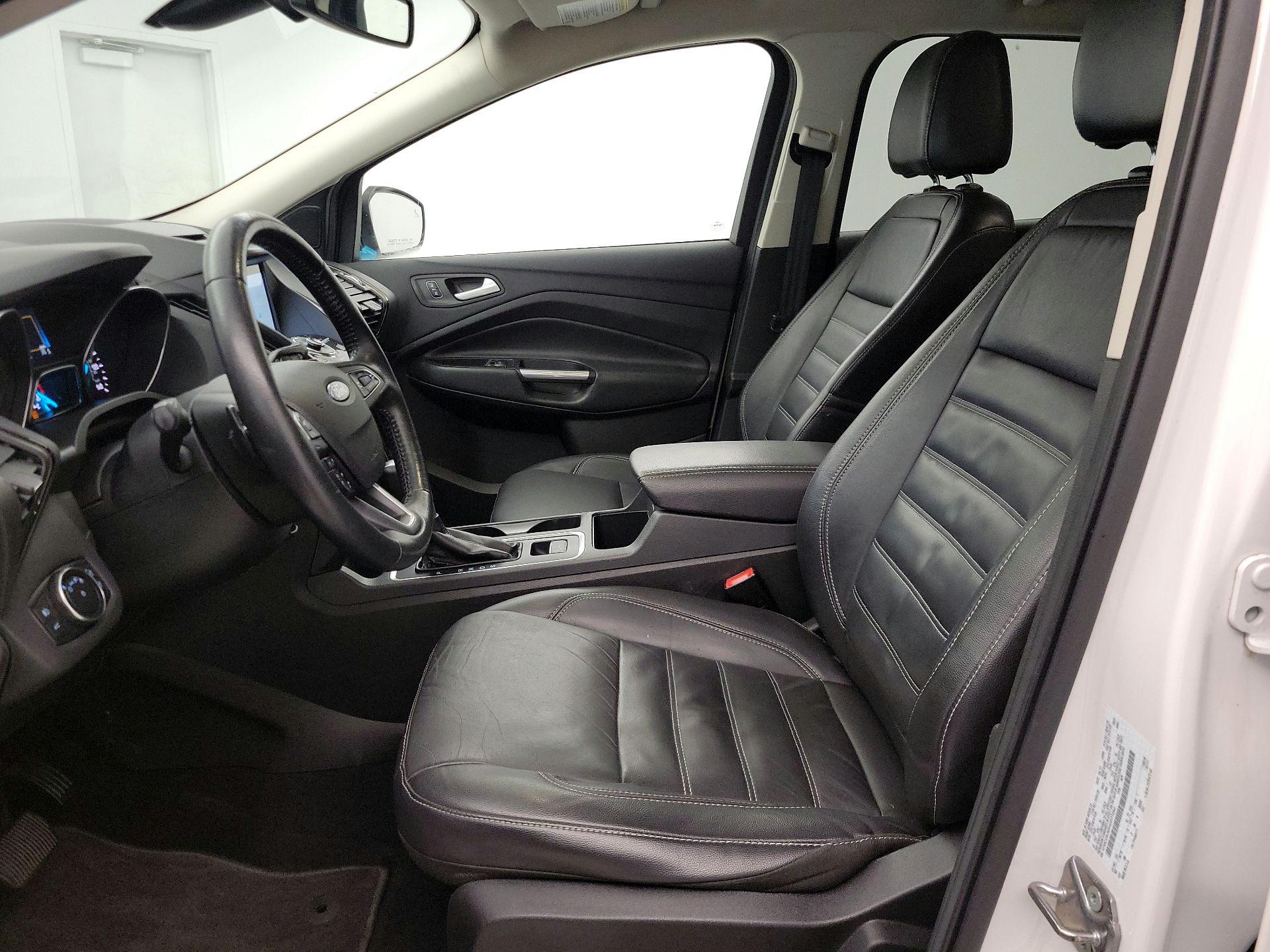 Thumbnail: 2017 Ford Escape - 11